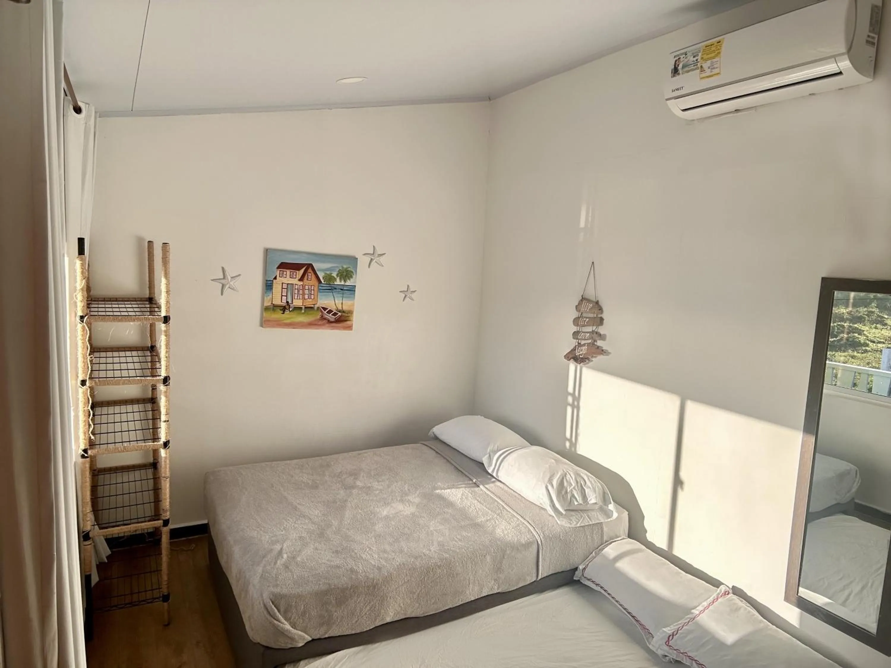 Photo of the whole room, Bed in Be Happy Hotel