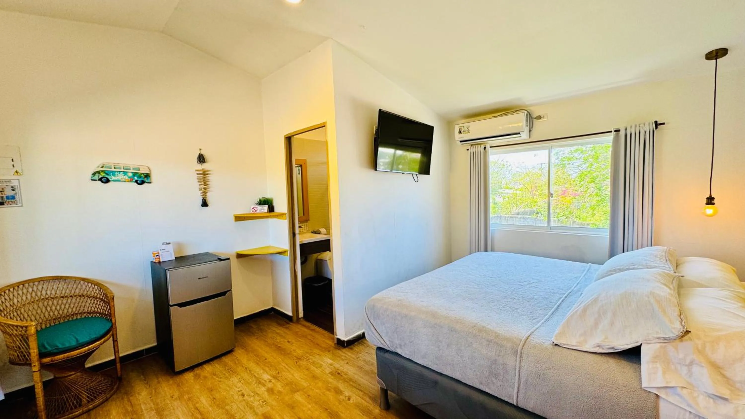 Bed in Be Happy Hotel