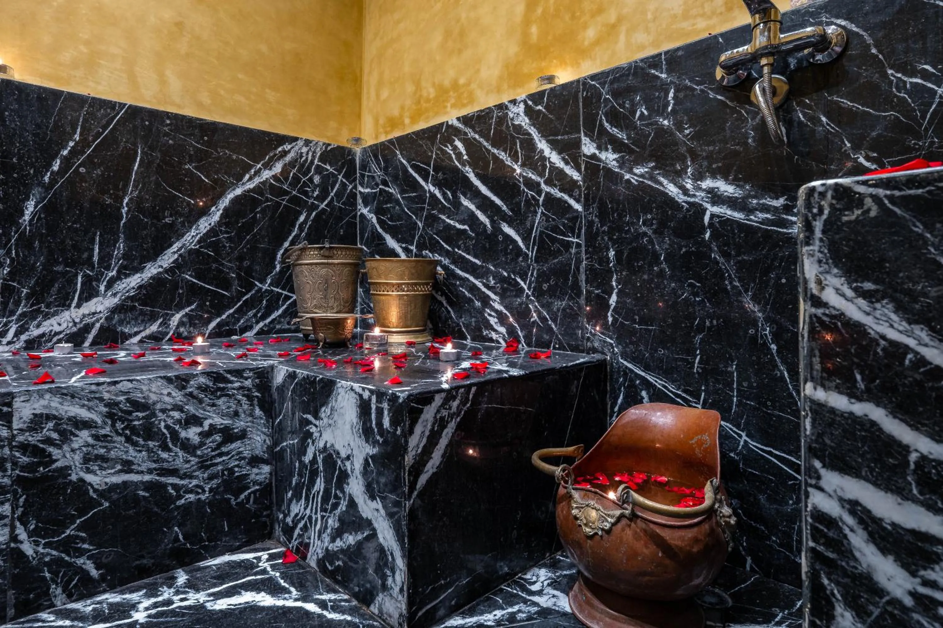 Steam room in Dar Khmissa Riad & Spa