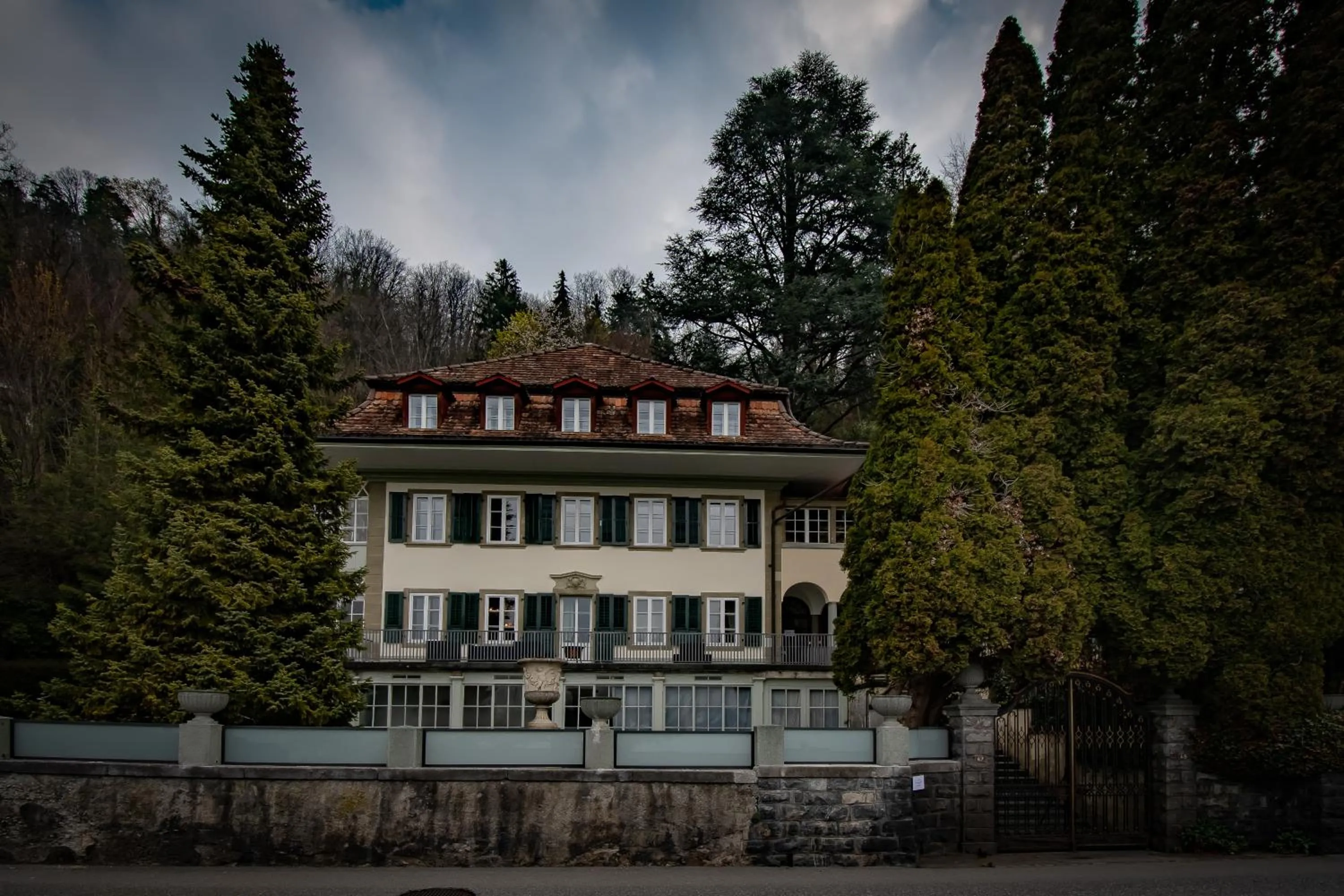 Property building in Villa Pochon