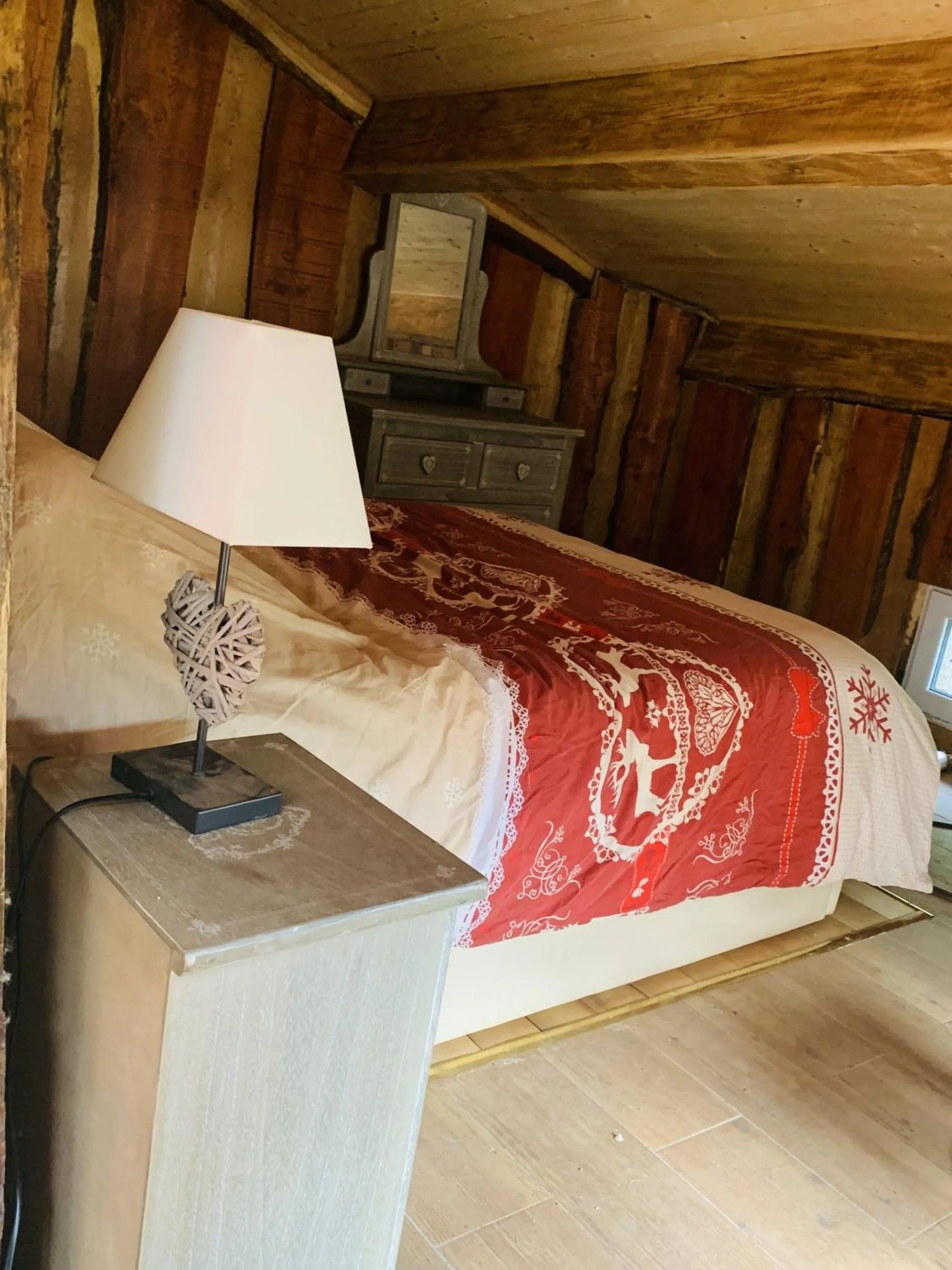 Bedroom, Bed in Les Ecrins de Belvedere