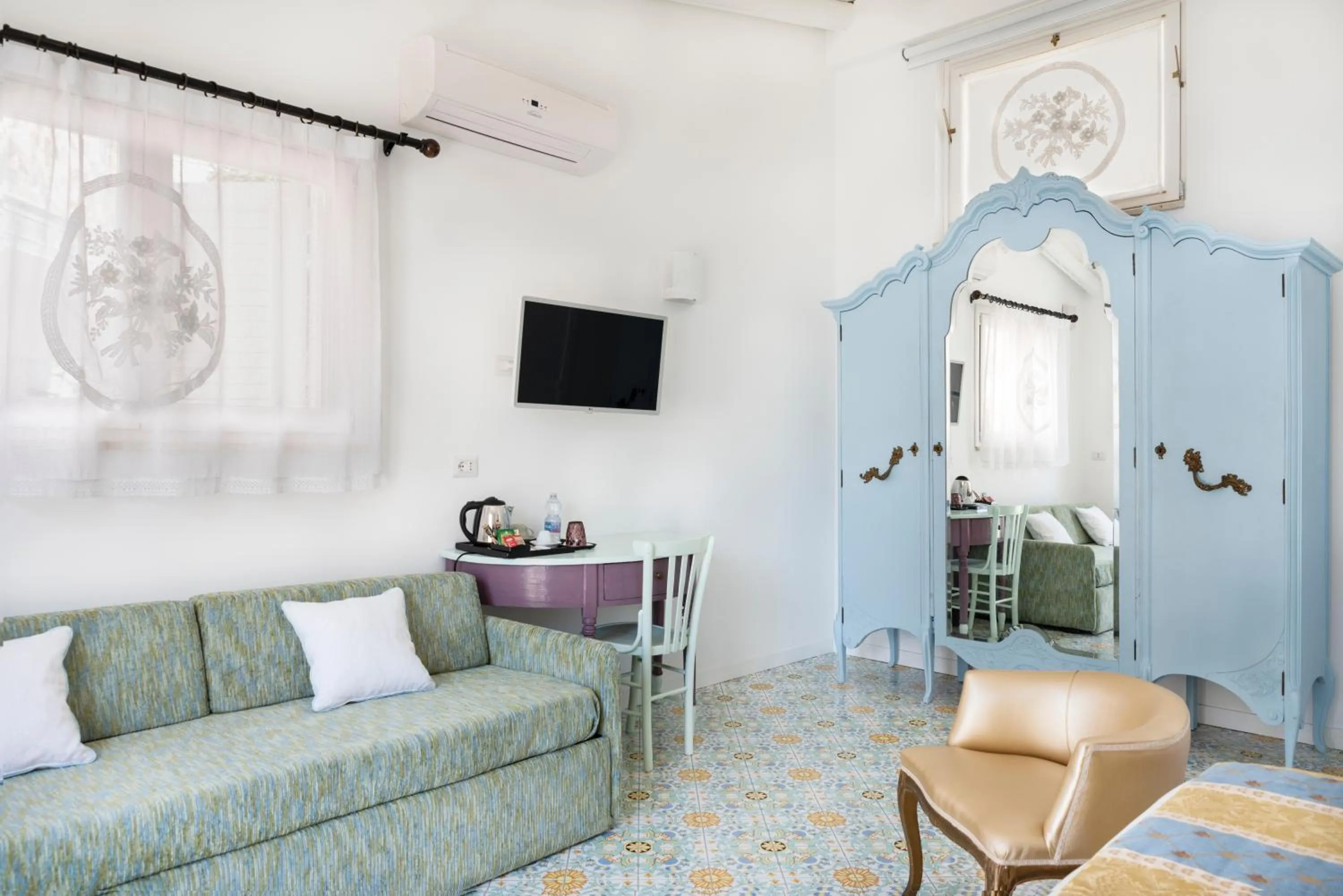 Bedroom in LA FORESTERIA DI MAESTINA