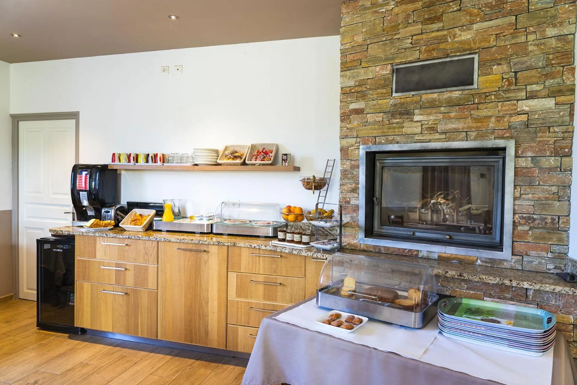 Breakfast in Auberge les Oliviers