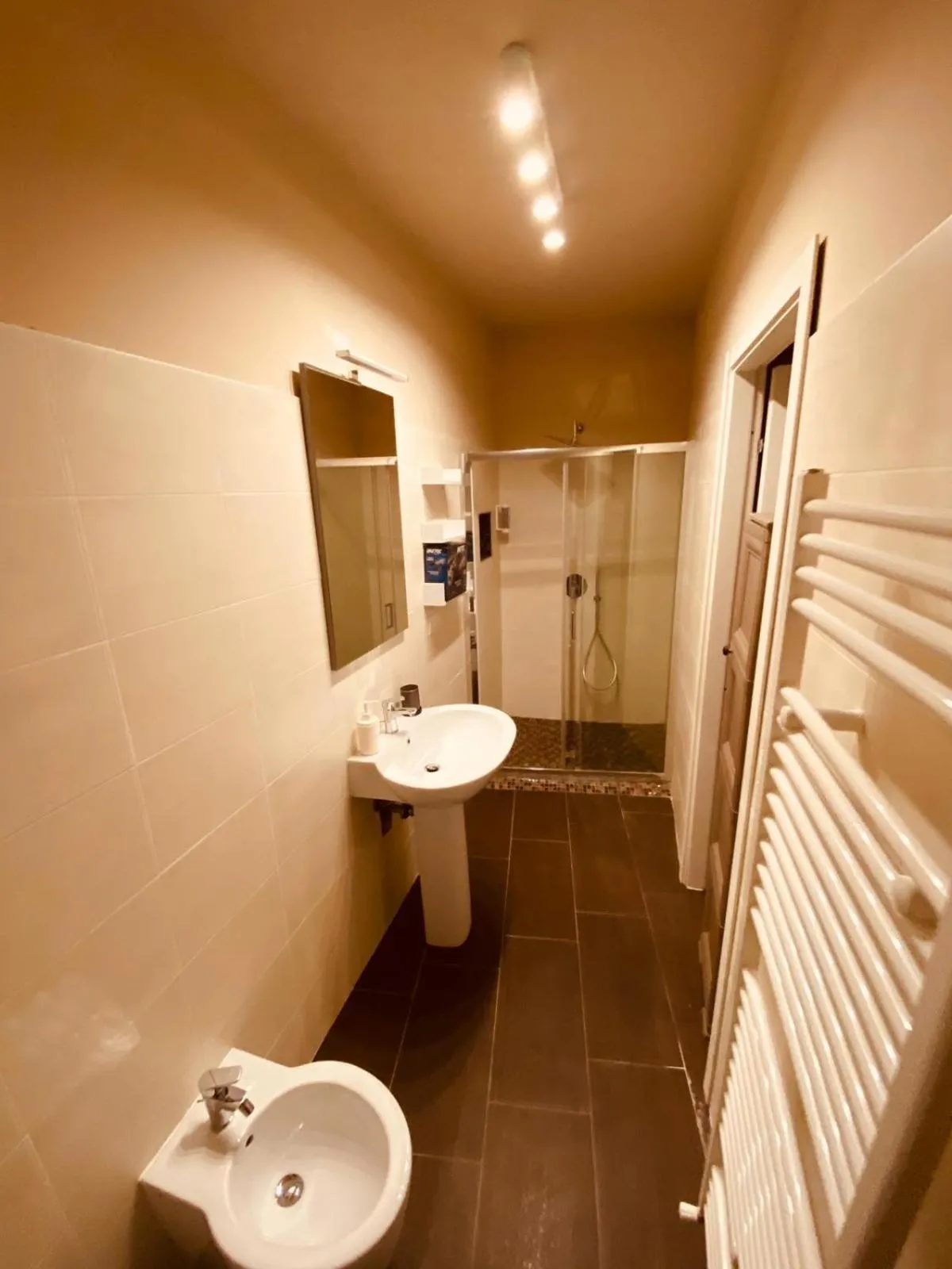 HH Hermoso Housing VALENZA