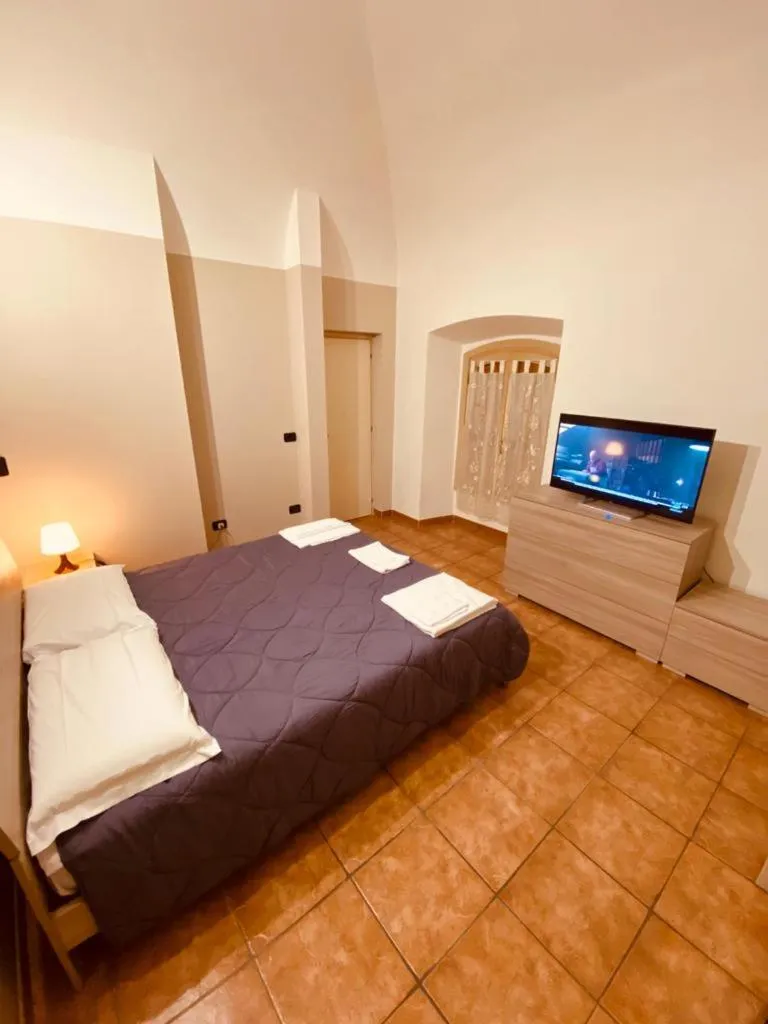 Bed in HH Hermoso Housing VALENZA