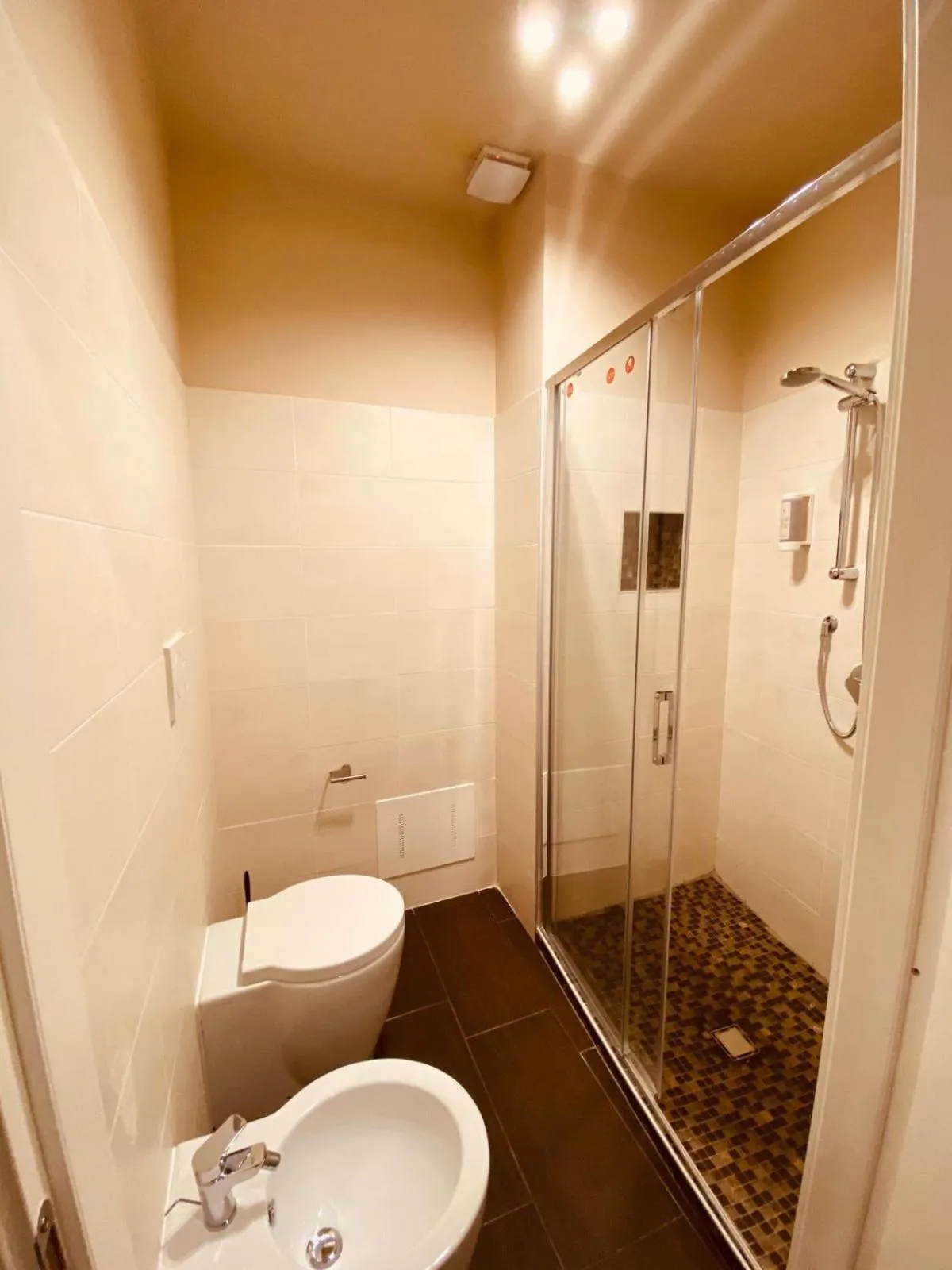 HH Hermoso Housing VALENZA