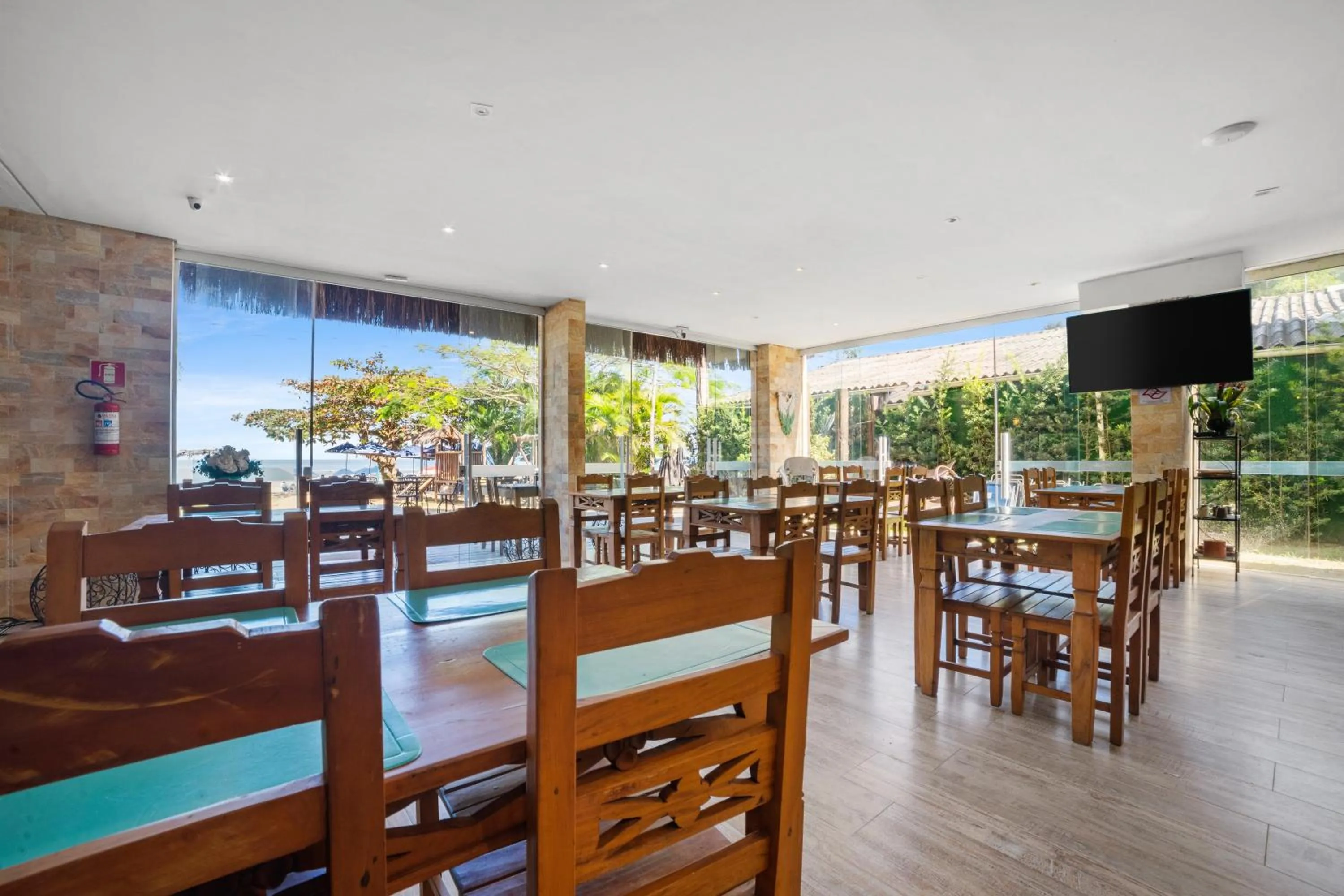 Restaurant/places to eat in Pousada Conca di Mare - Festa de Reveillon & Ceia de Natal - Pé na areia