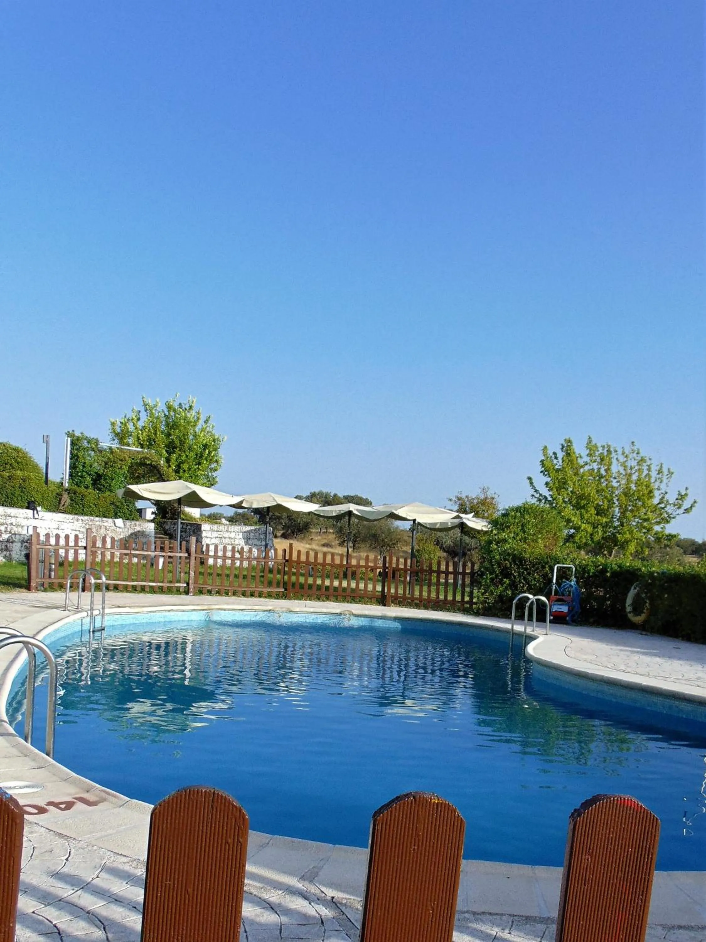 Swimming pool in Hospedium Hotel Valles de Gredos Golf