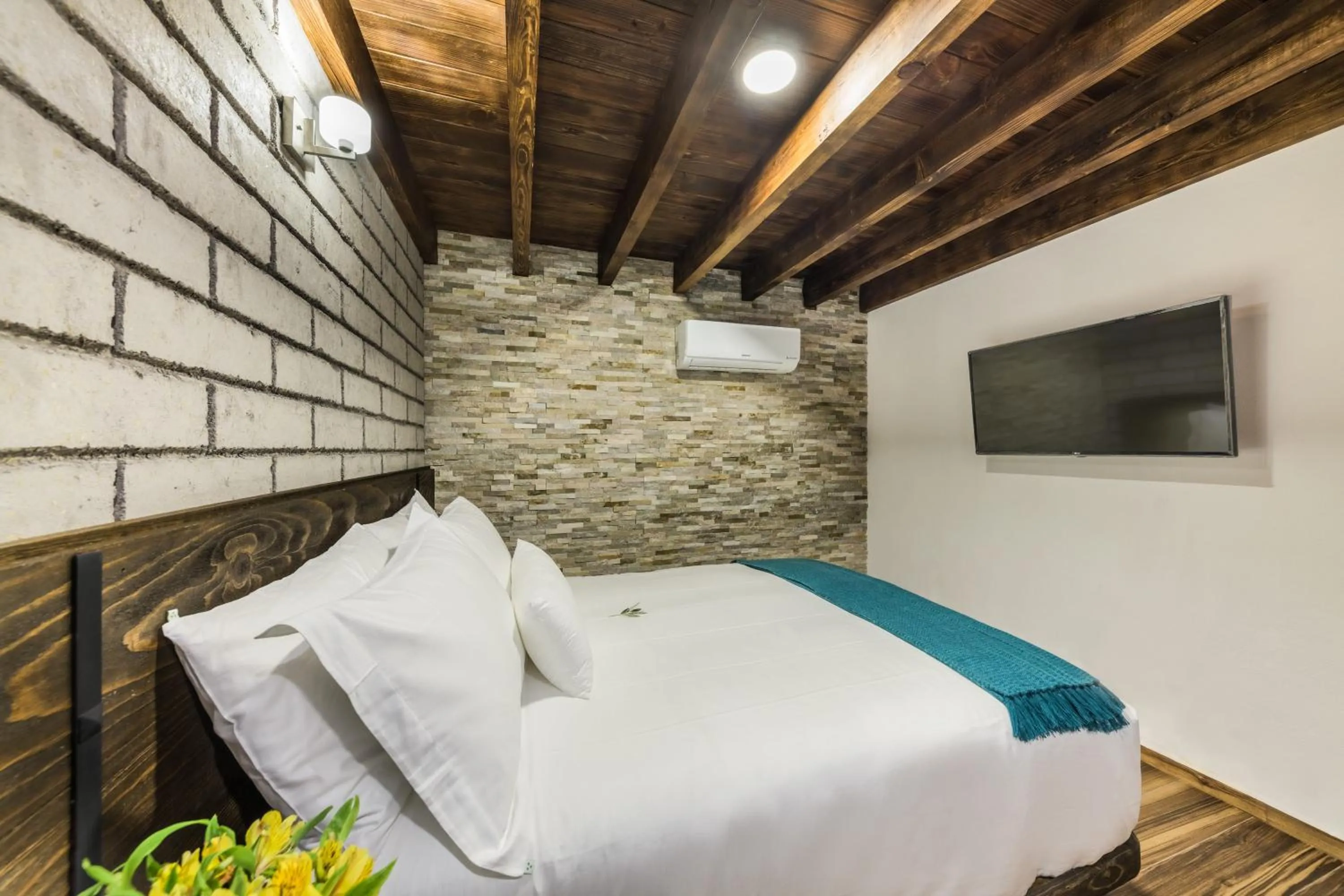 Photo of the whole room, Bed in Matian Hotel Boutique