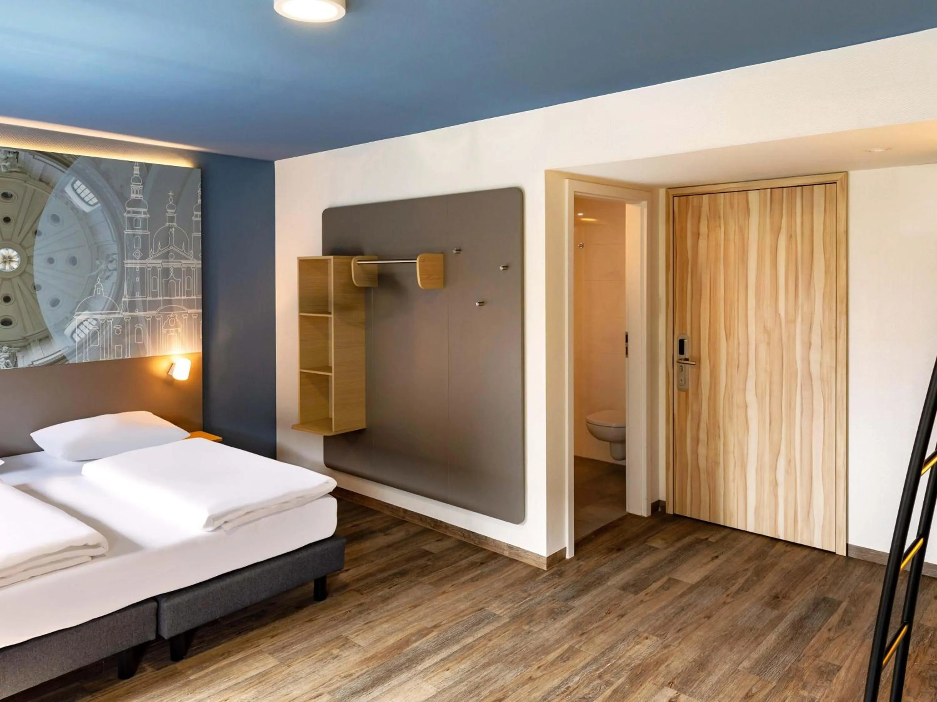 Photo of the whole room, Bed in B&B HOTEL Fulda-Hbf