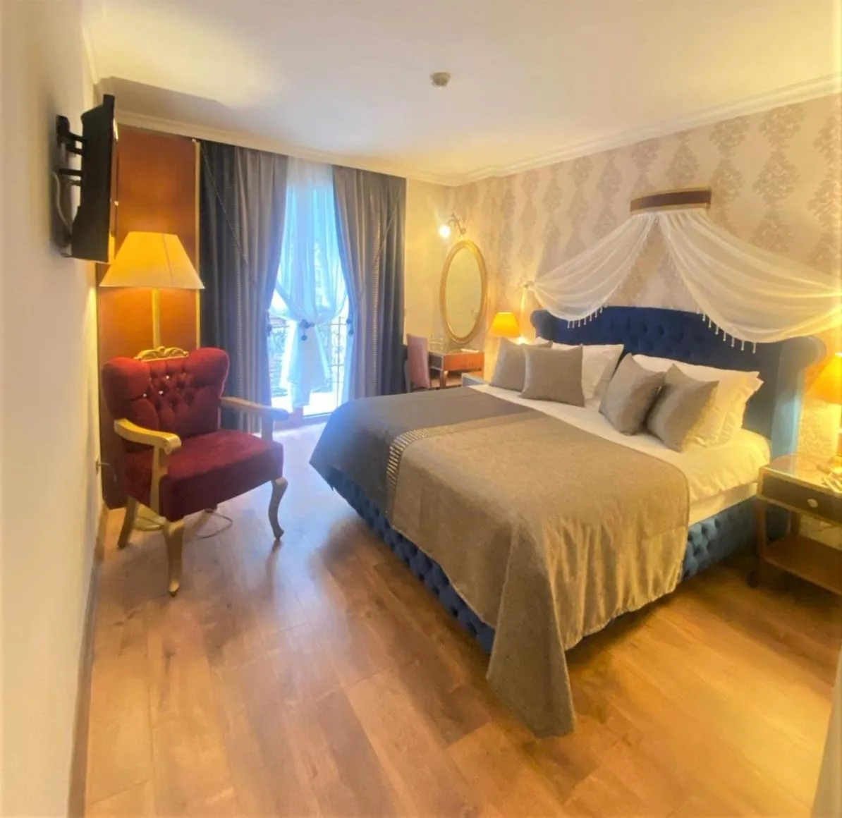 Bed in Saint John Hotel