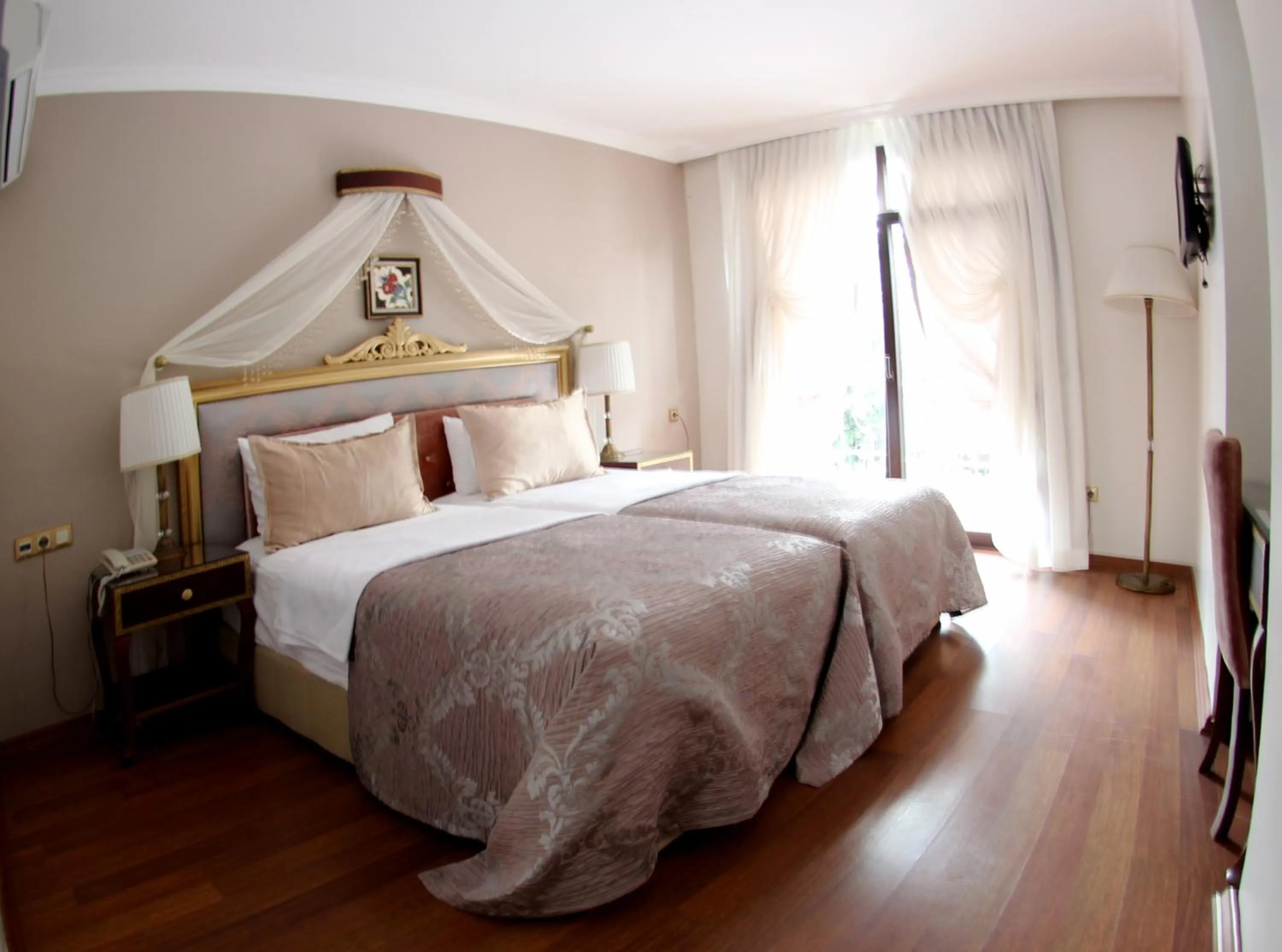 Decorative detail, Bed in Saint John Hotel