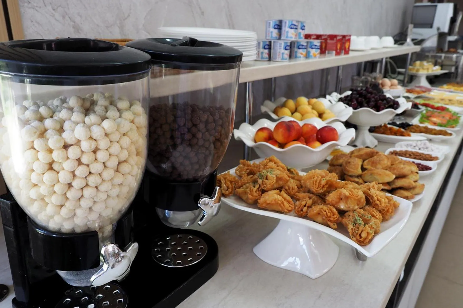 Food and drinks in Asia Hotel