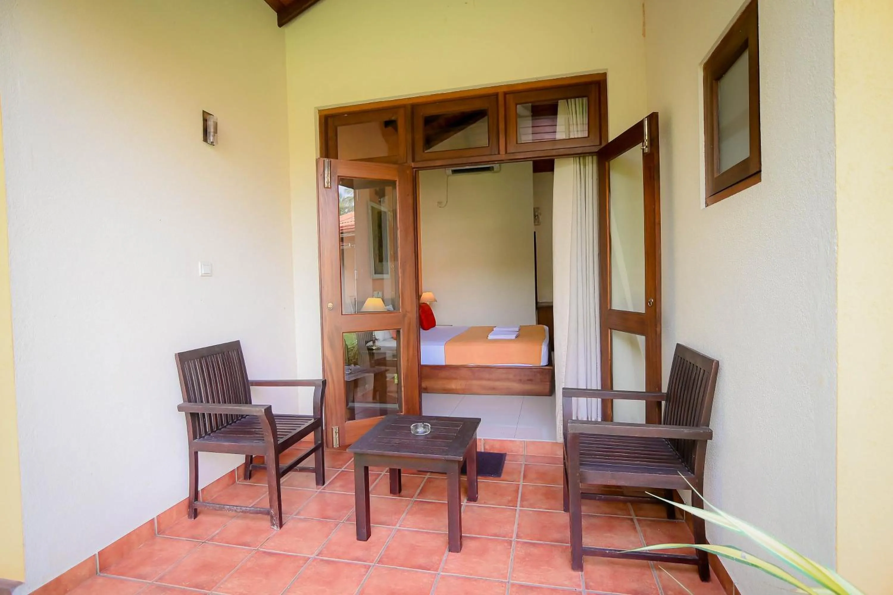 Balcony/Terrace in Airport Villa