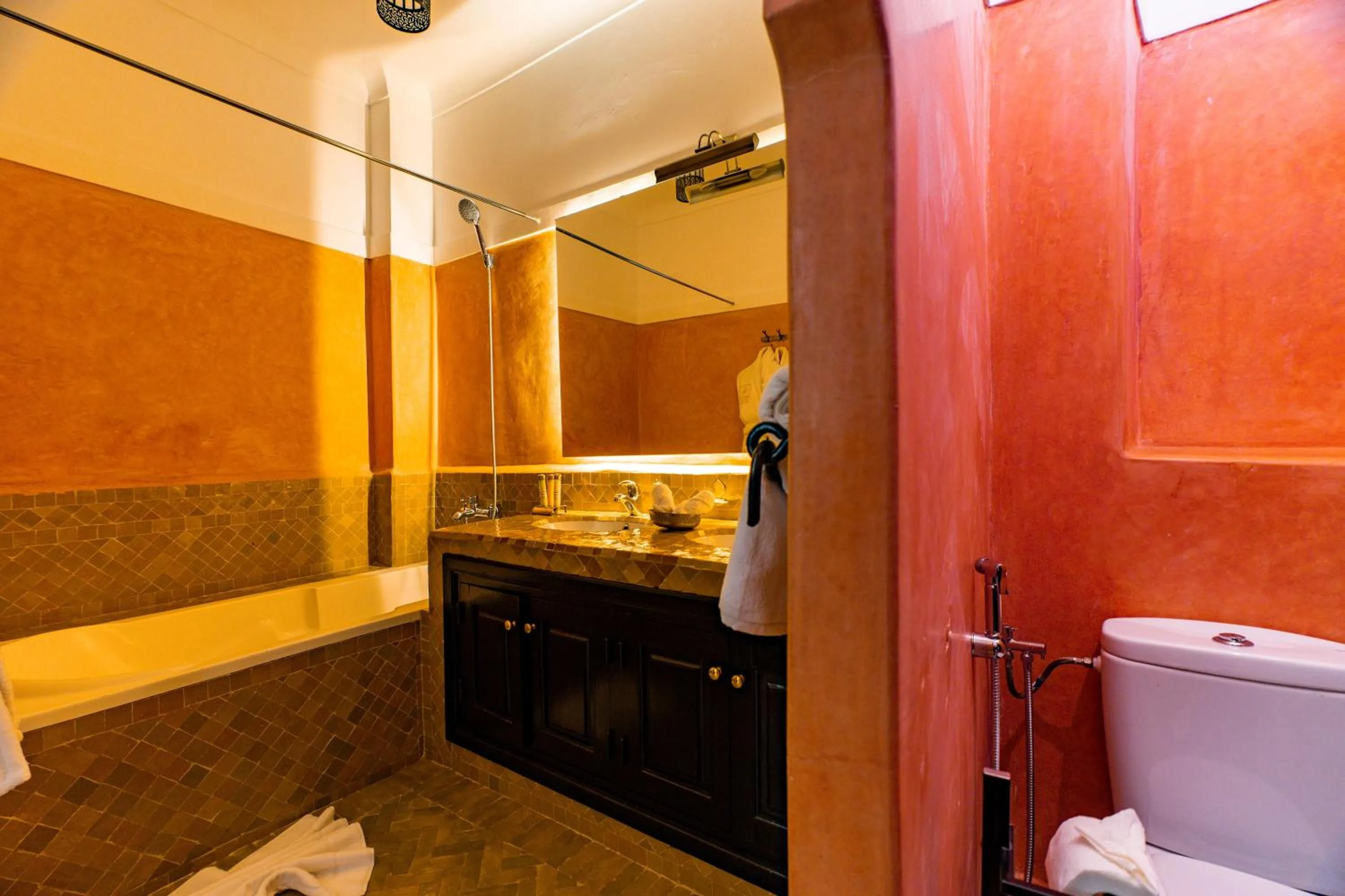 Bathroom in Riad Dar Dialkoum