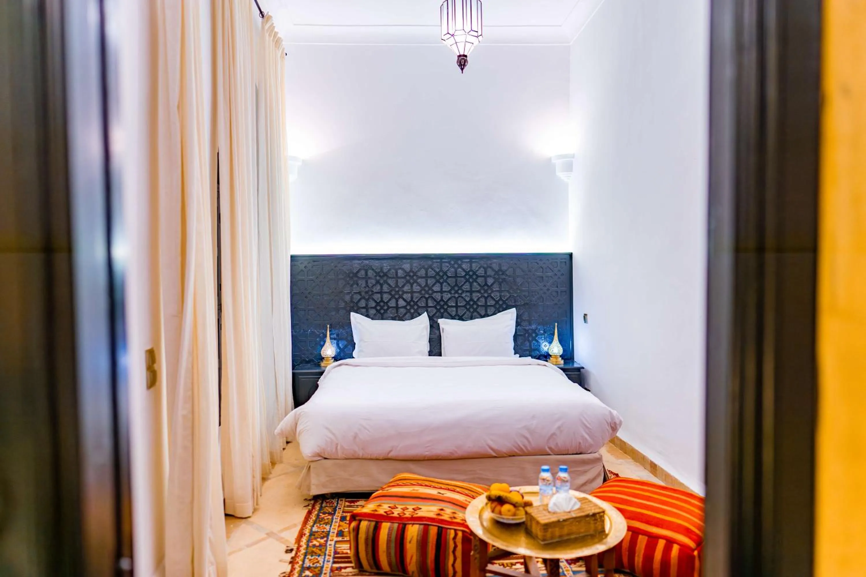 Bedroom, Bed in Riad Dar Dialkoum