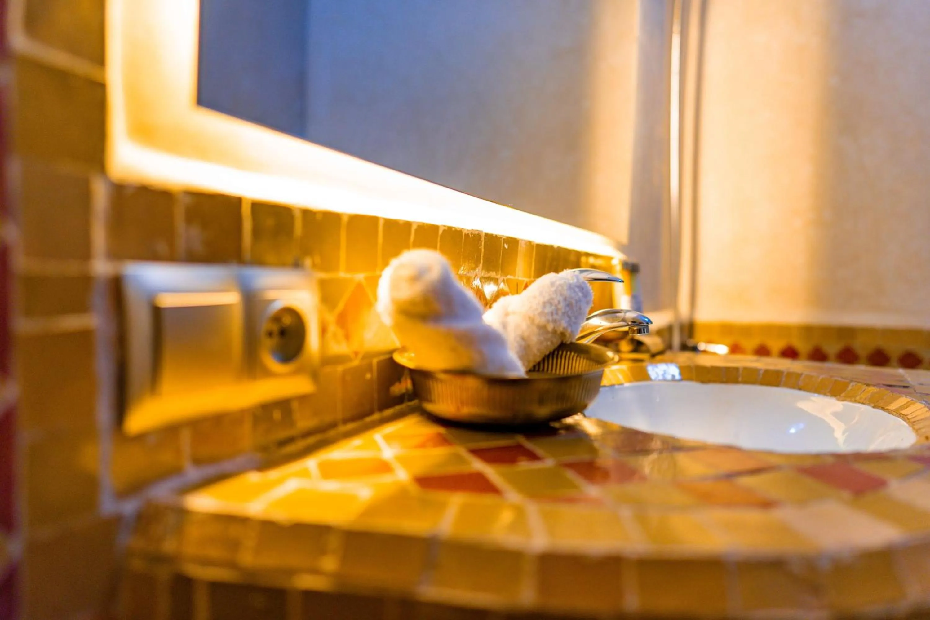 Bathroom in Riad Dar Dialkoum