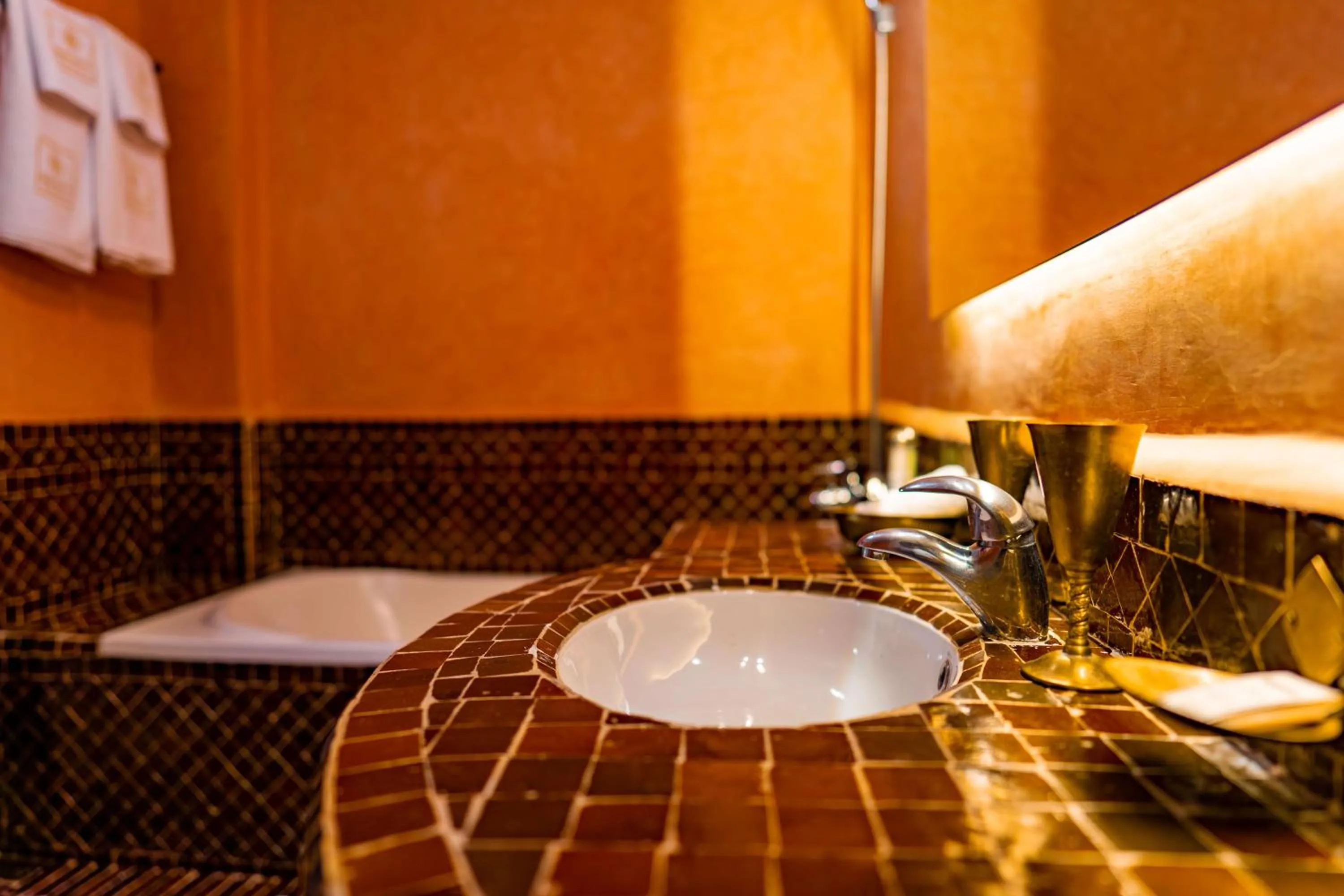 Bathroom in Riad Dar Dialkoum