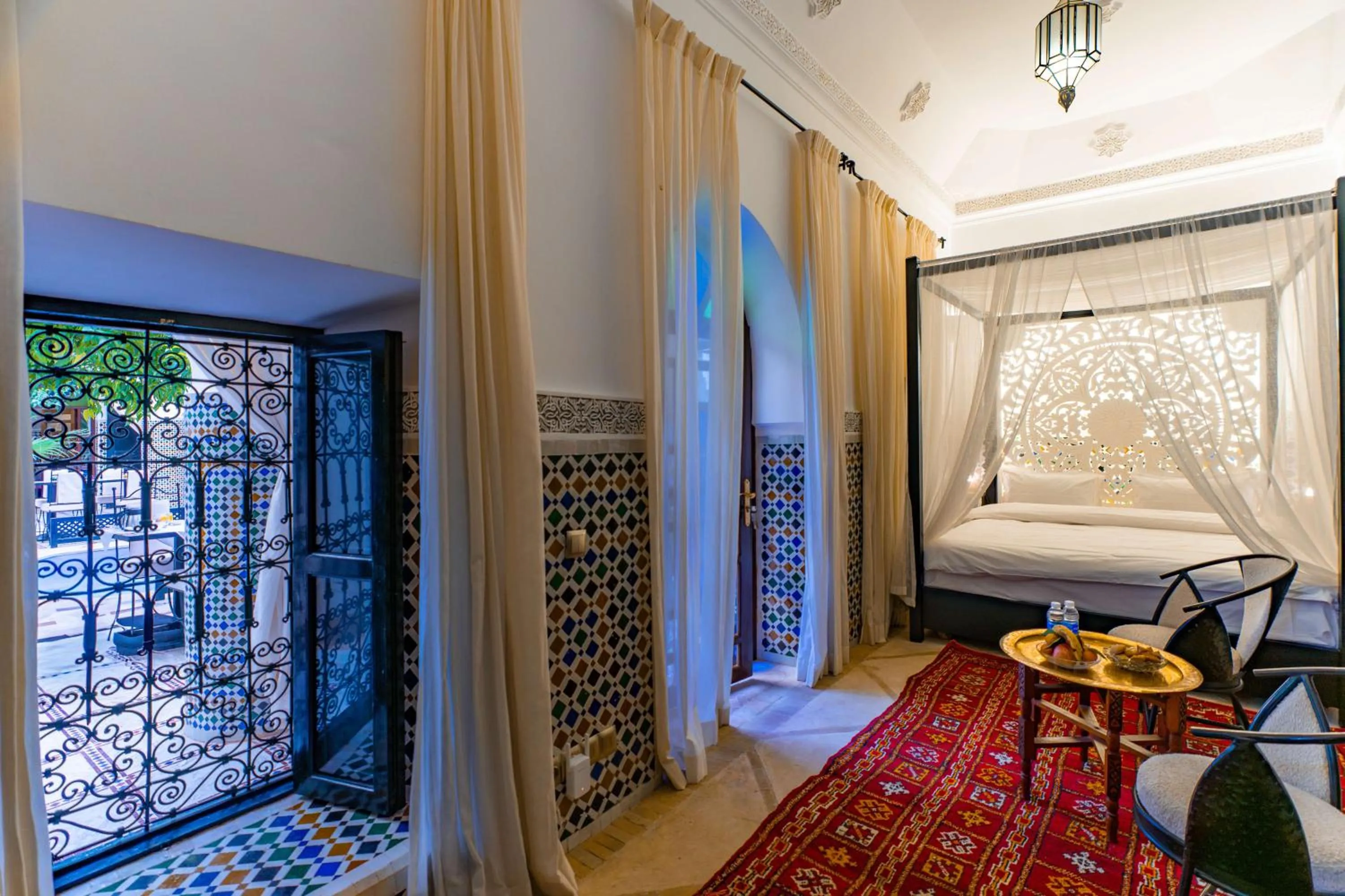 Bedroom, Bed in Riad Dar Dialkoum