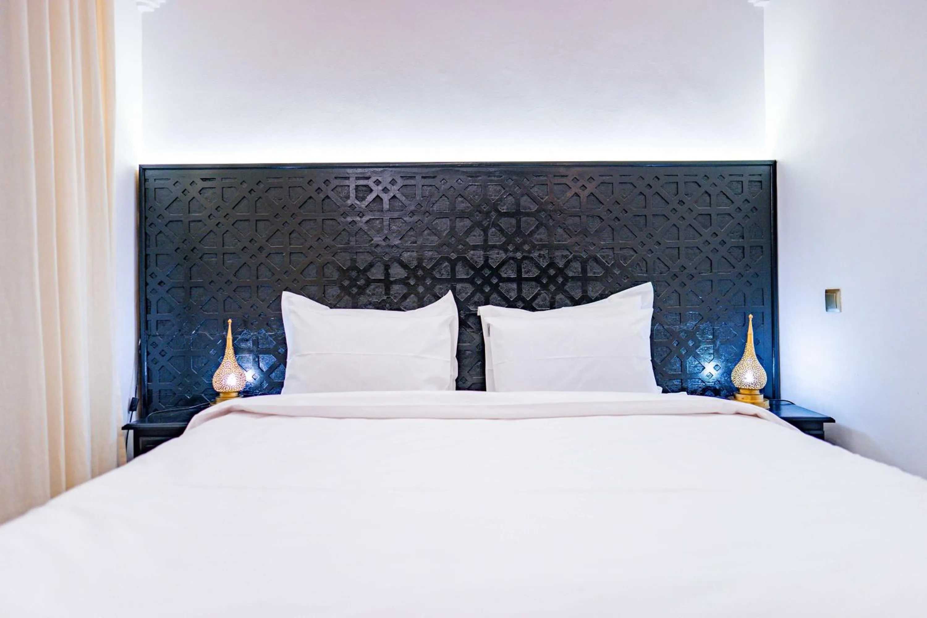 Bedroom, Bed in Riad Dar Dialkoum