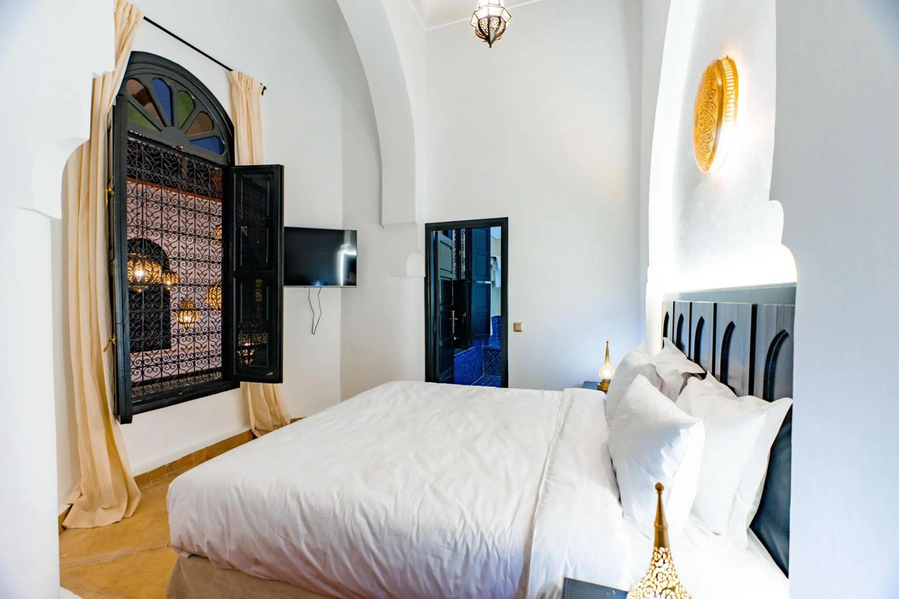 Bedroom, Bed in Riad Dar Dialkoum