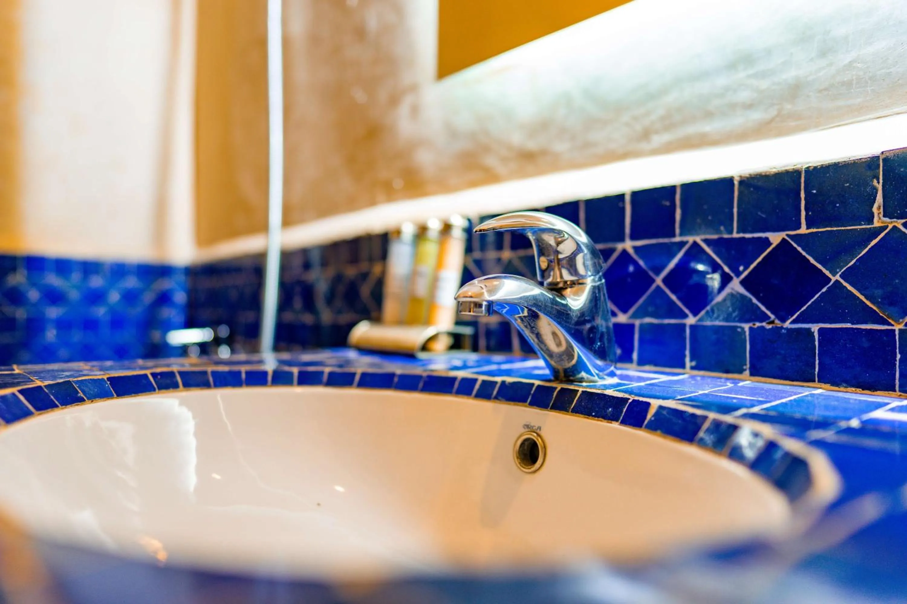 Bathroom in Riad Dar Dialkoum