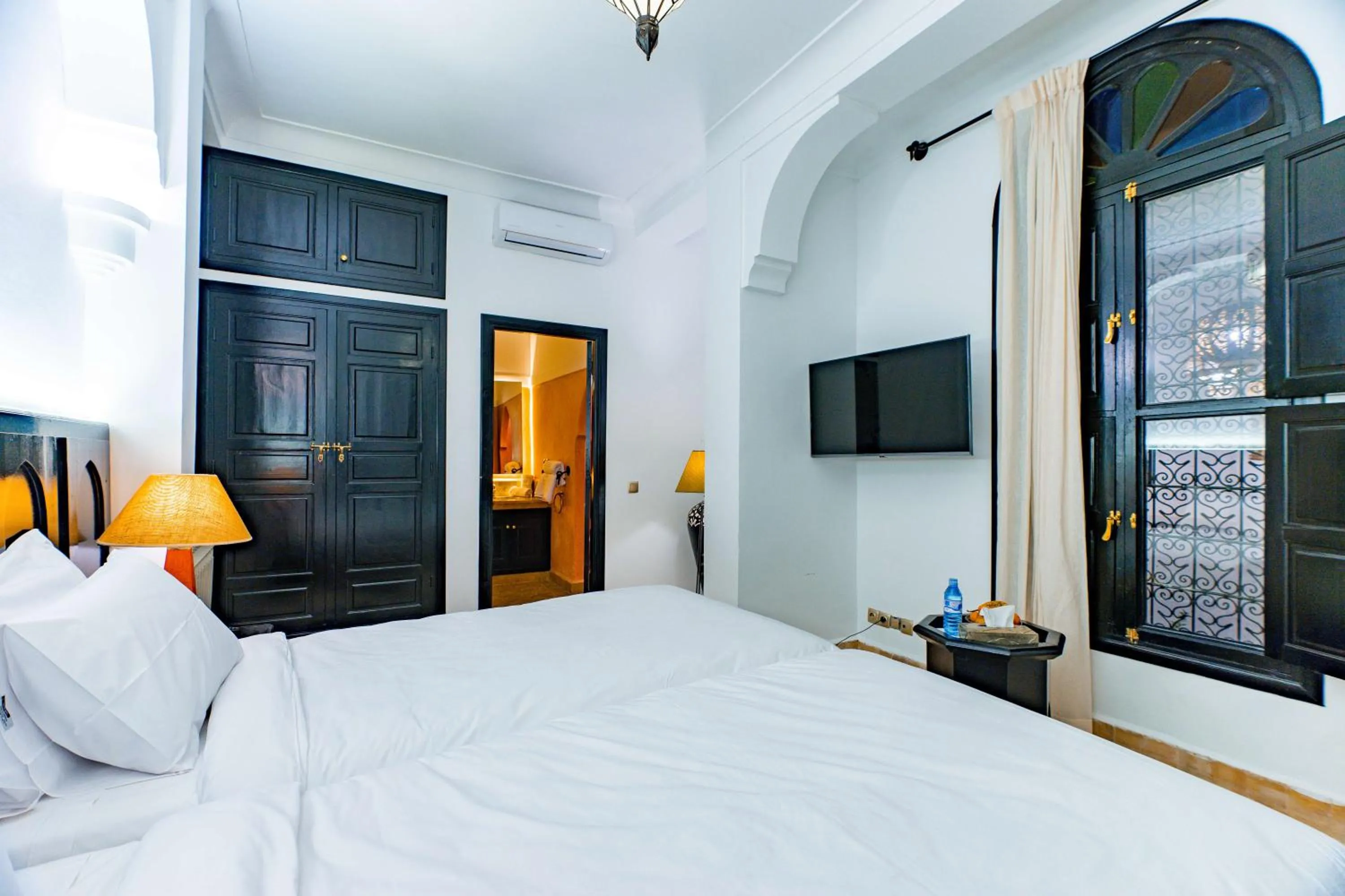 Bedroom, Bed in Riad Dar Dialkoum