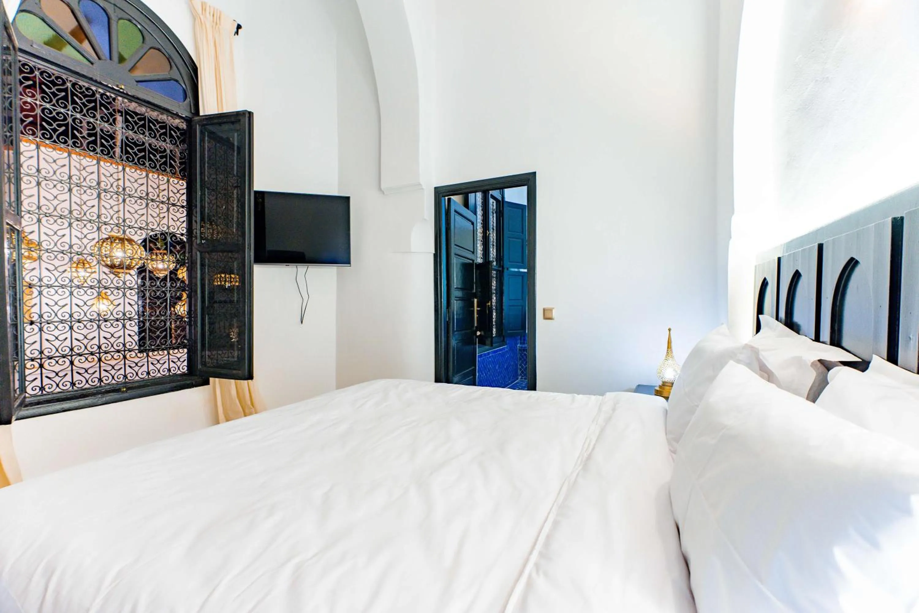 Bedroom, Bed in Riad Dar Dialkoum