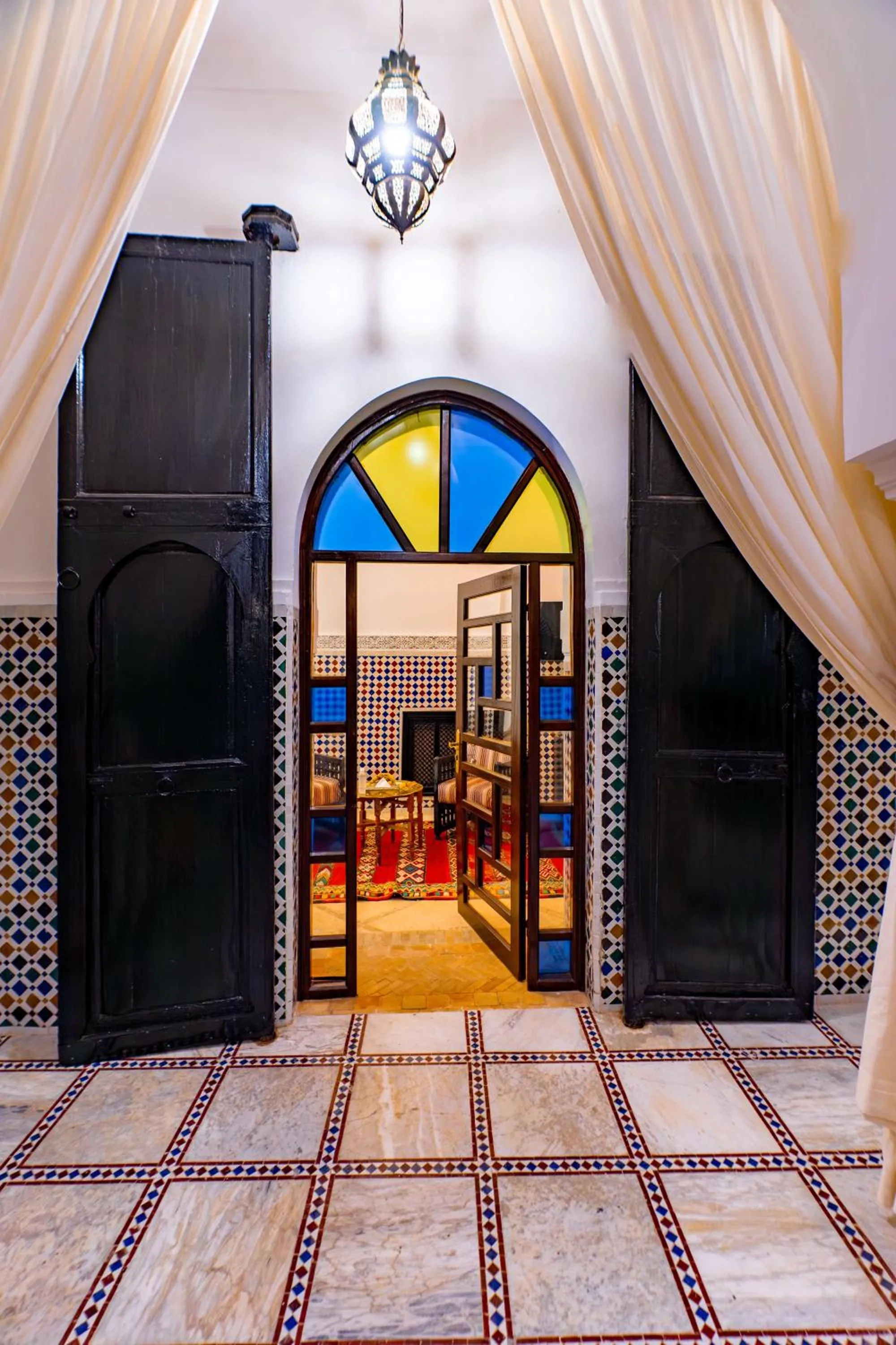 Bedroom in Riad Dar Dialkoum