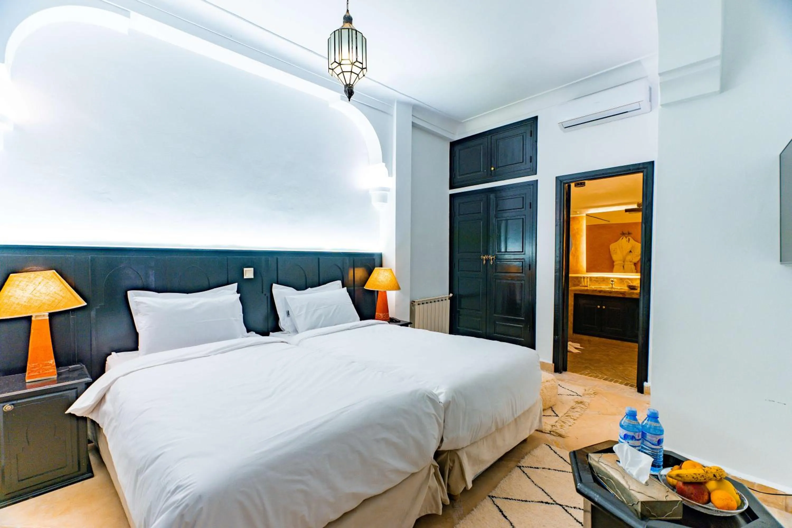 Bedroom, Bed in Riad Dar Dialkoum