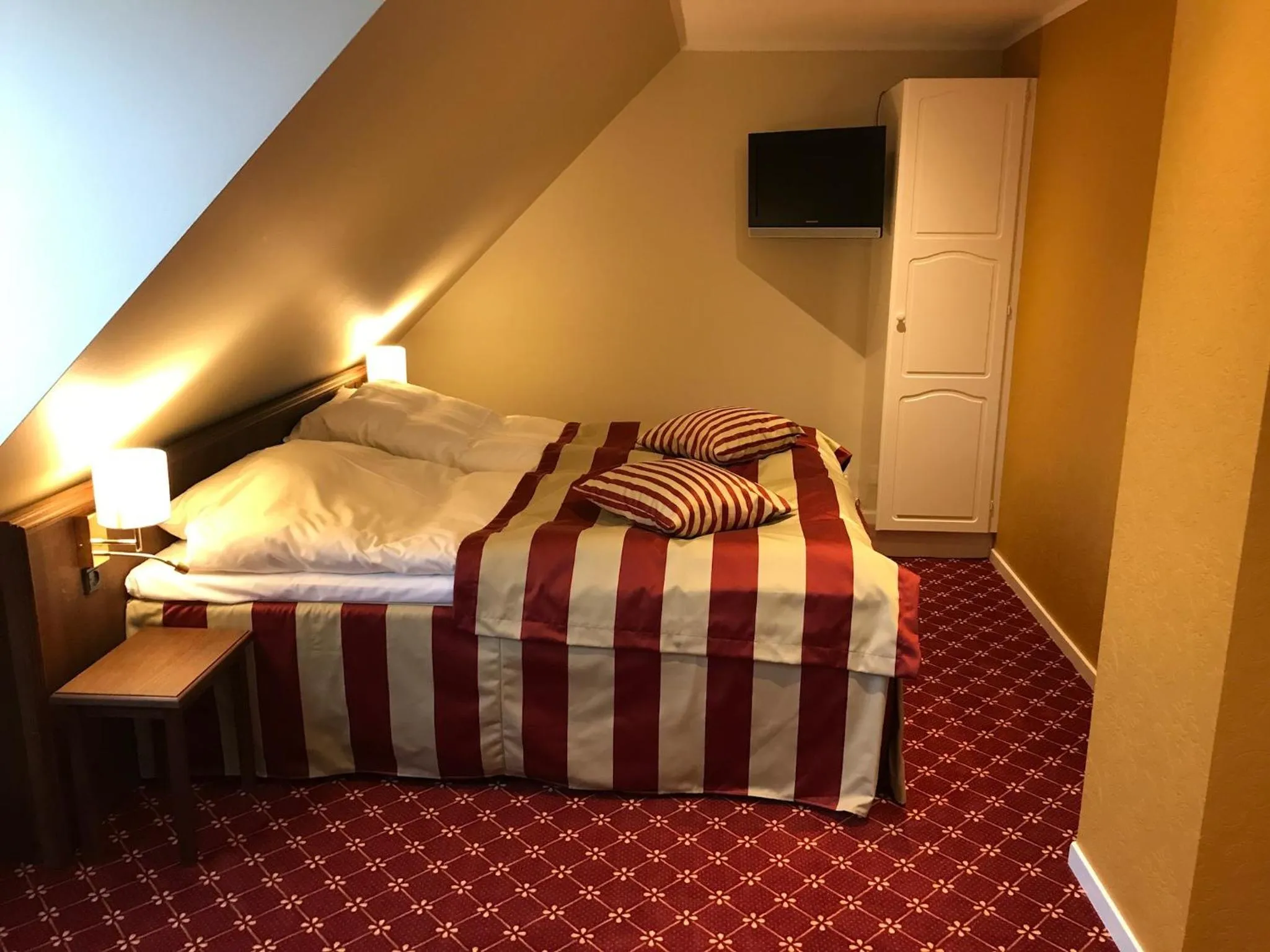 Other, Bed in Bramslevgaard