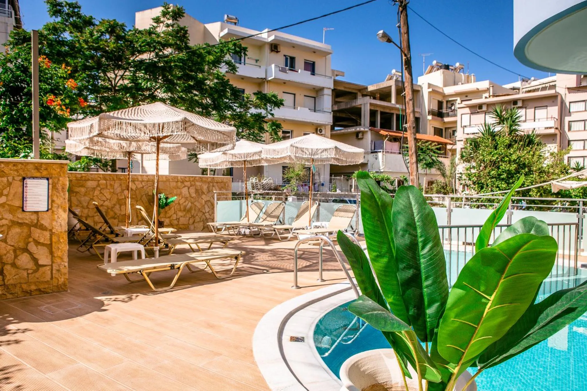 Theo Beach Hotel Apartments