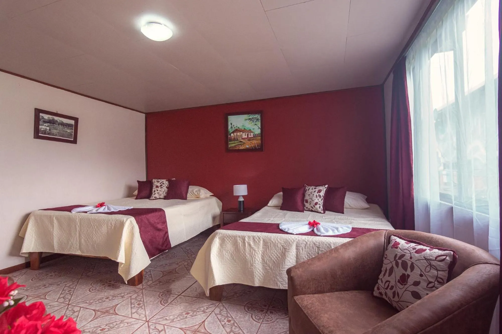 Family Room in Nafre House B&B Monteverde