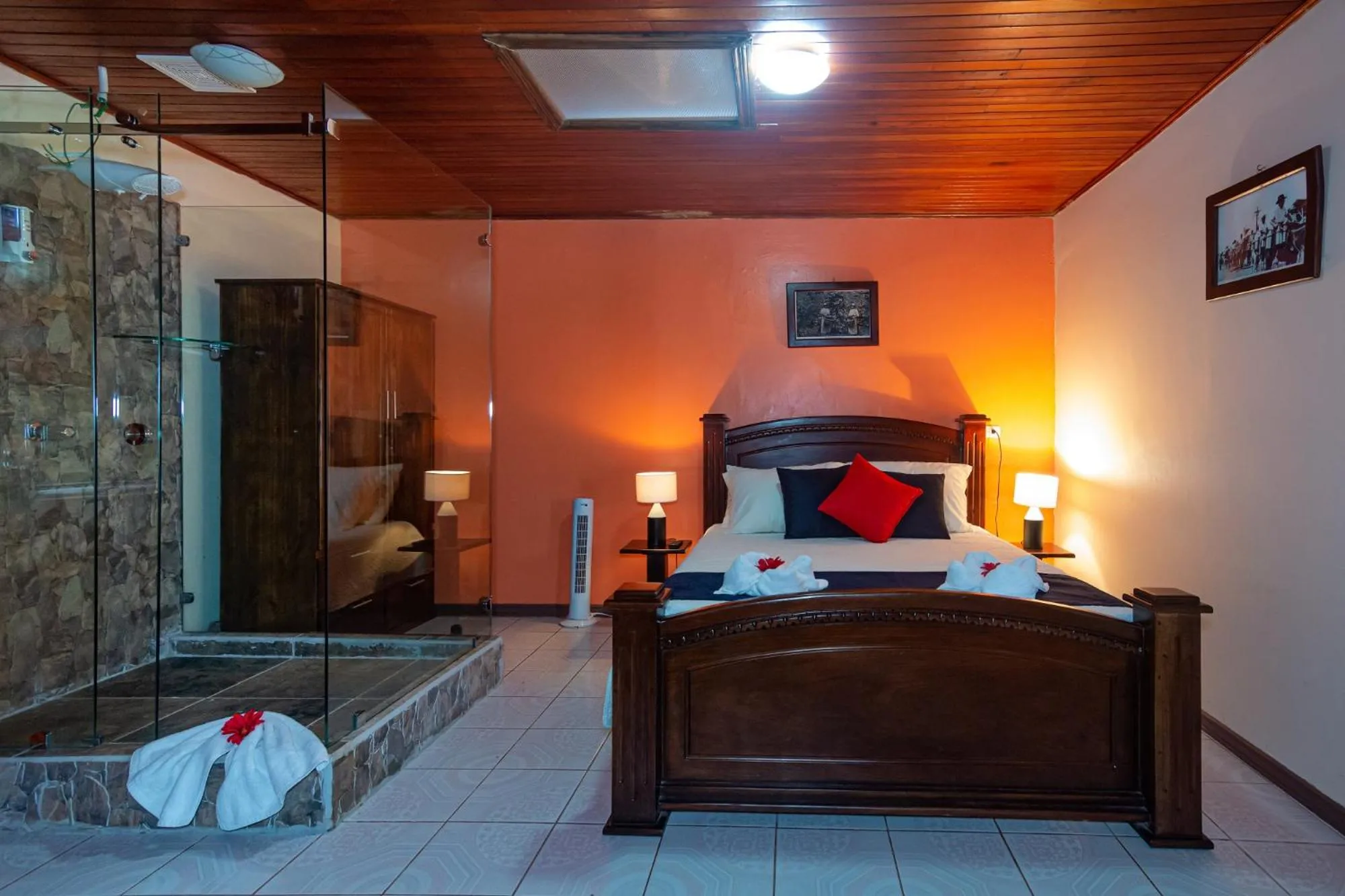 Double Room in Nafre House B&B Monteverde