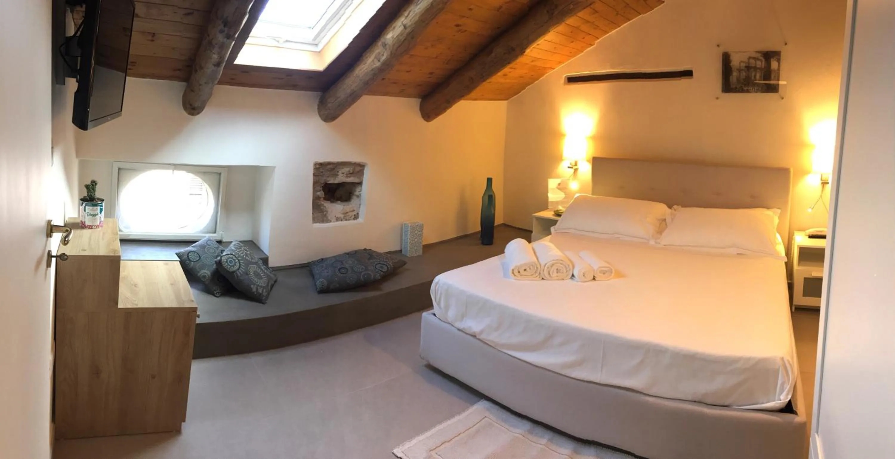 TV and multimedia, Bed in Casa Rubini