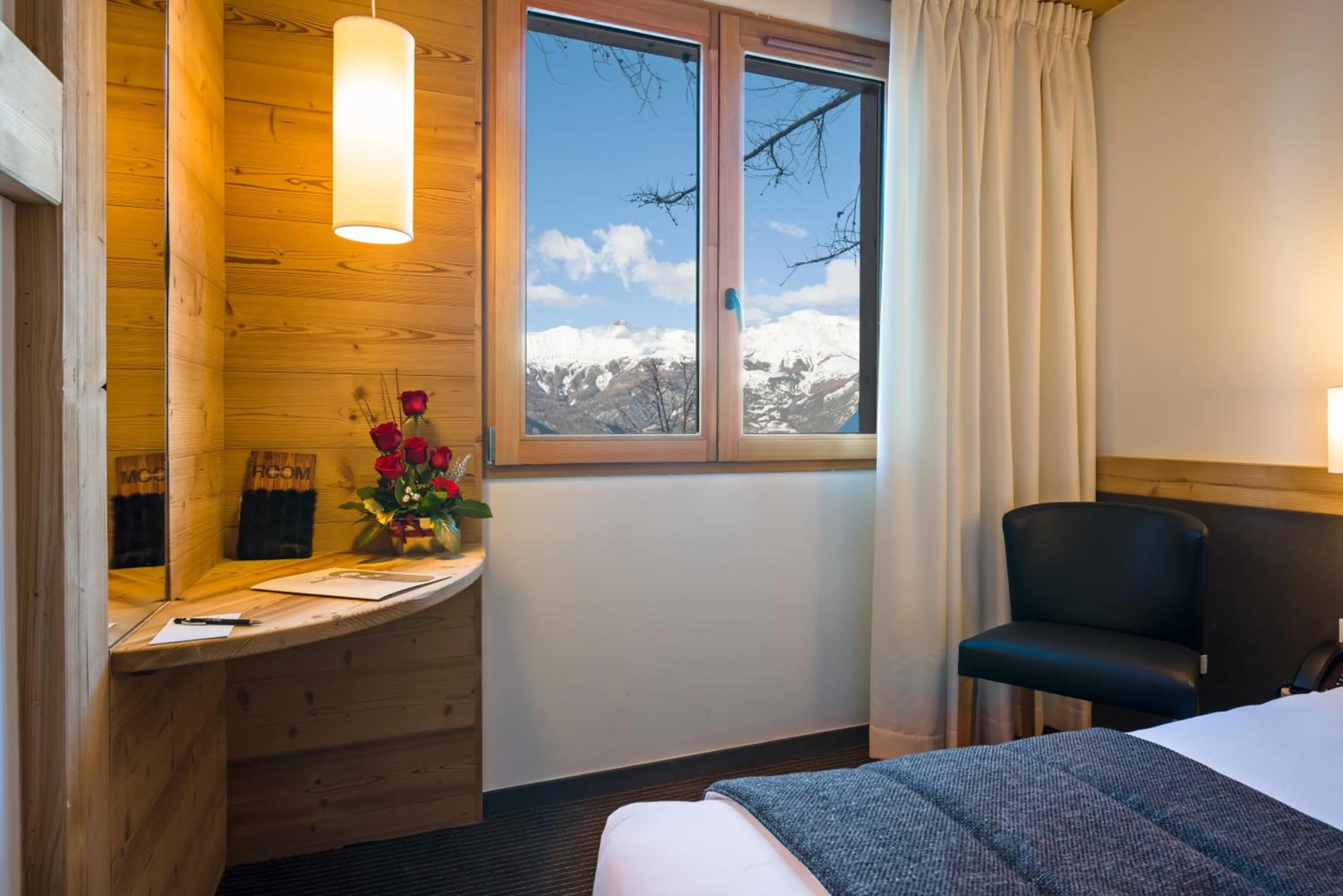 Bedroom, Bed in Marmotel & Spa