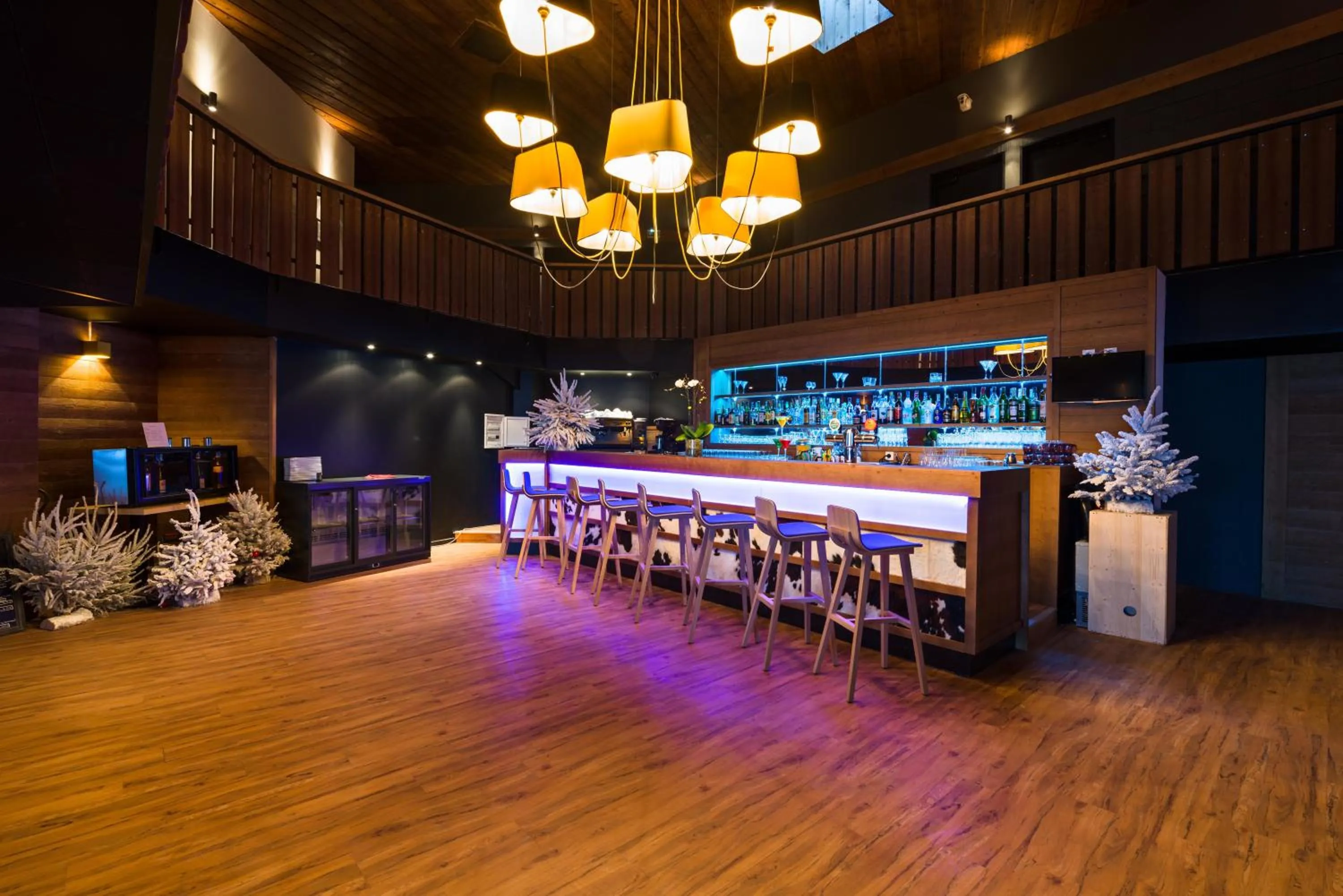 Lounge or bar in Marmotel & Spa