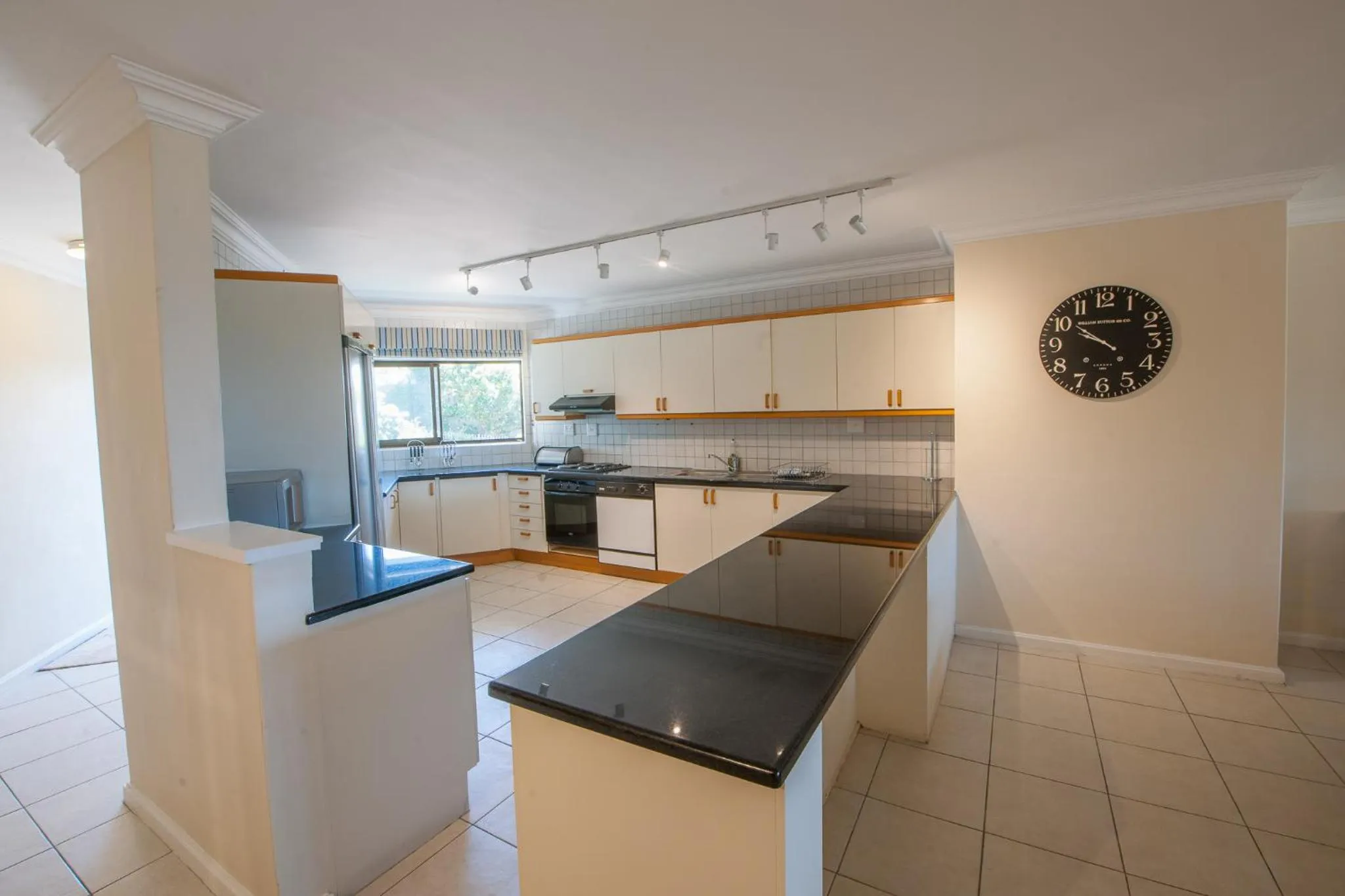 Kitchen or kitchenette in Plett Beachfront Accommodation
