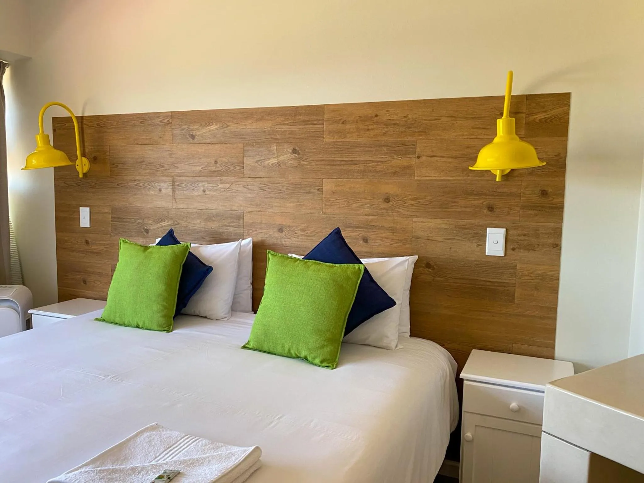 Bed in Plett Beachfront Accommodation