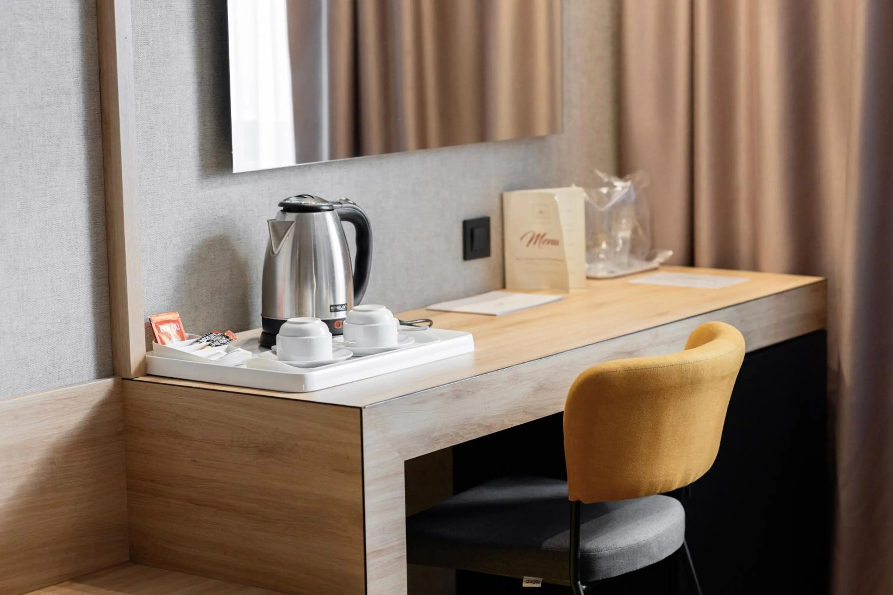 Bedroom in Hotel Holiday