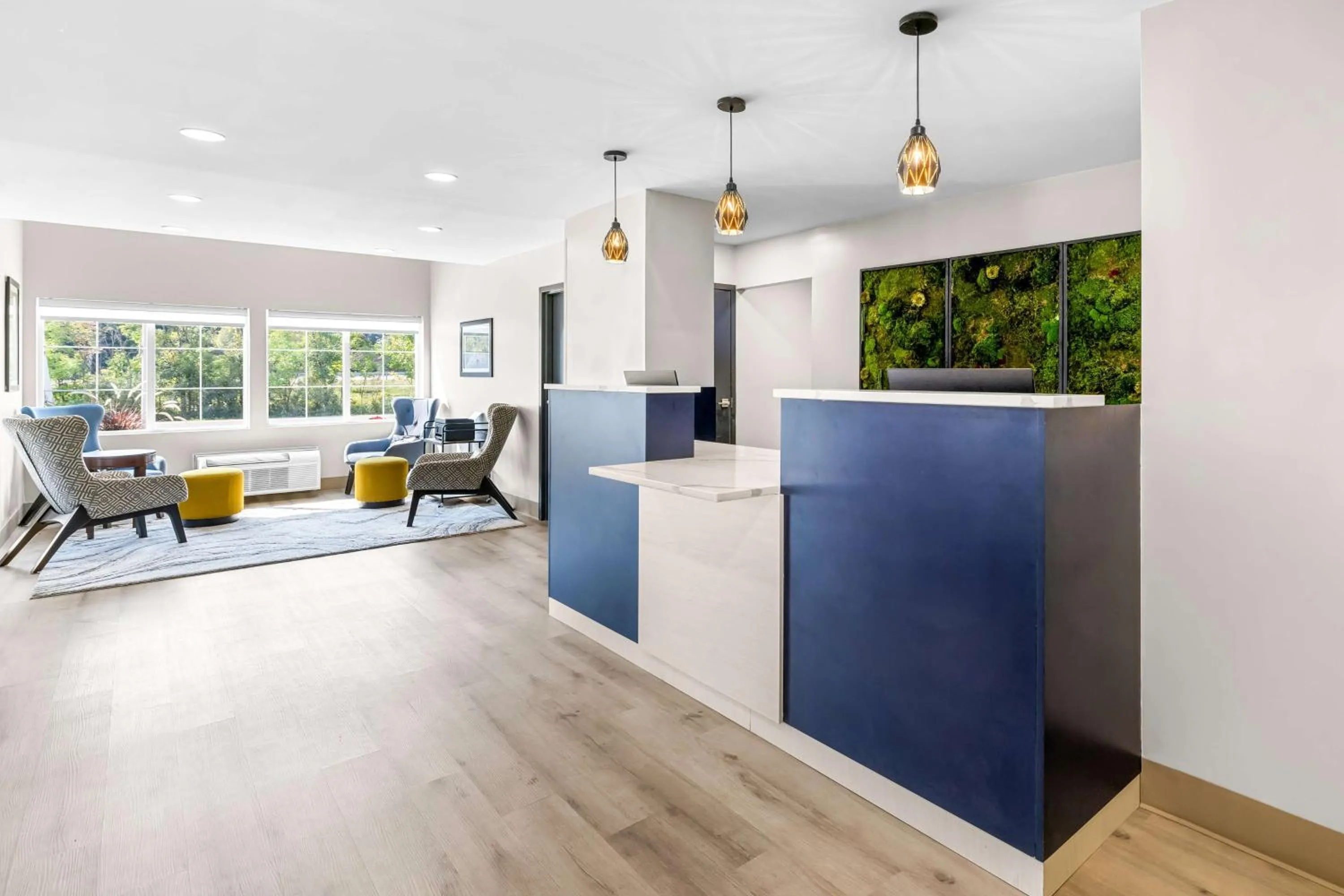 Lobby or reception in Eva Hotel Buffalo Airport, BW Signature Collection