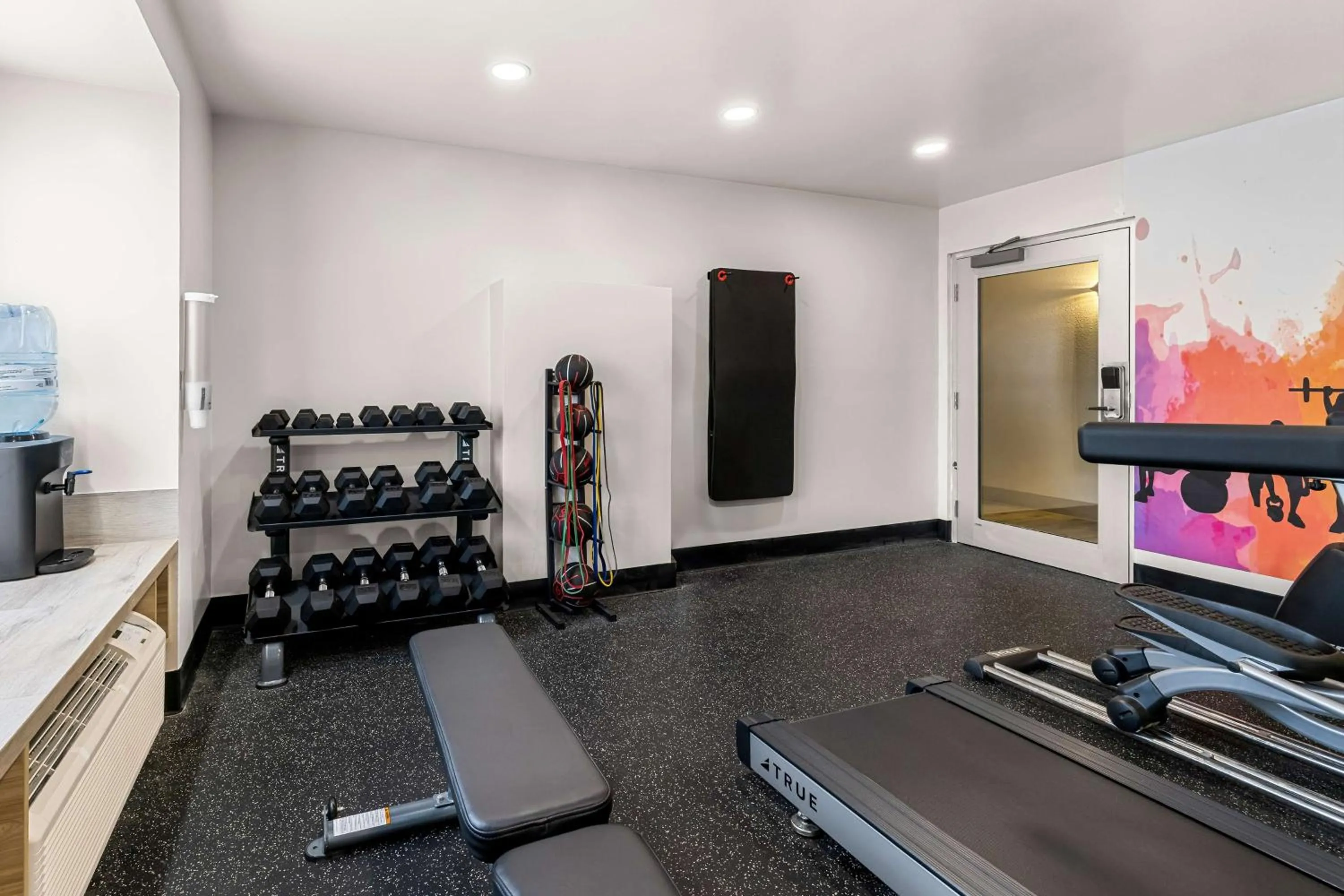 Fitness centre/facilities in Eva Hotel Buffalo Airport, BW Signature Collection