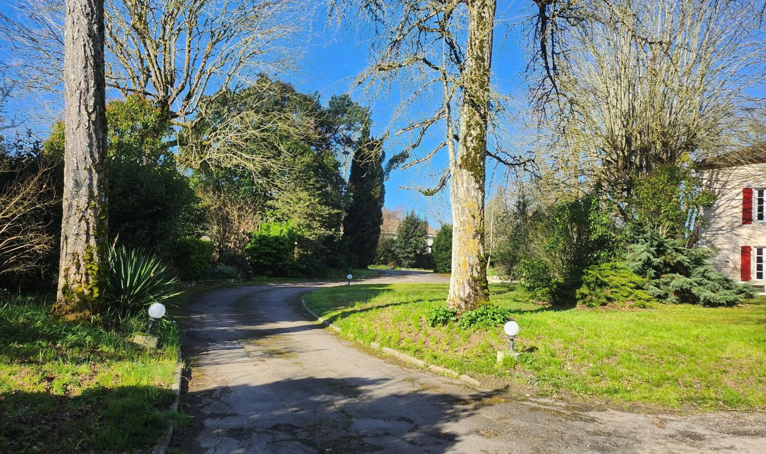 Logis Hotels - Au Colombier du Touron
