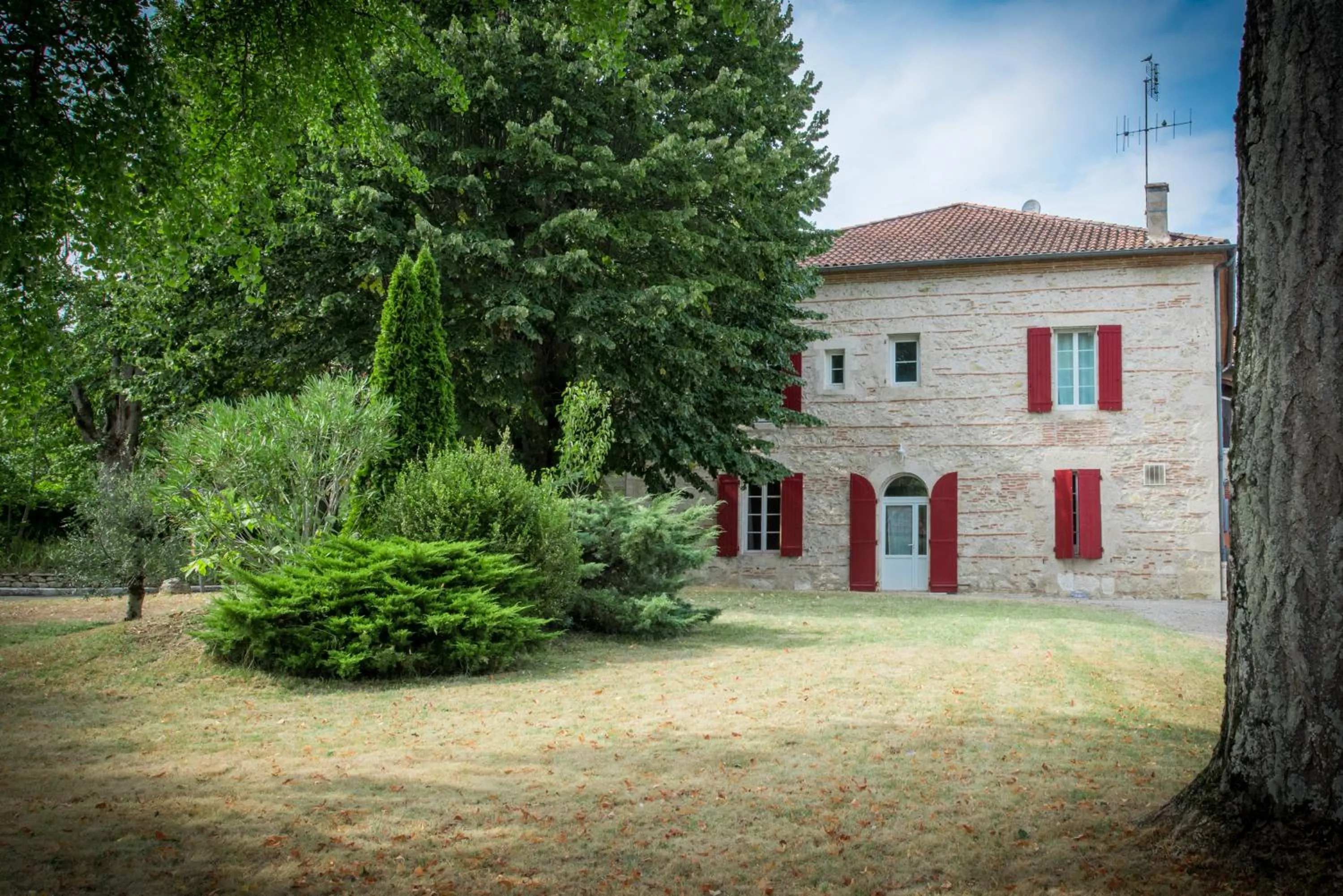 Facade/entrance in Logis Hotels - Au Colombier du Touron