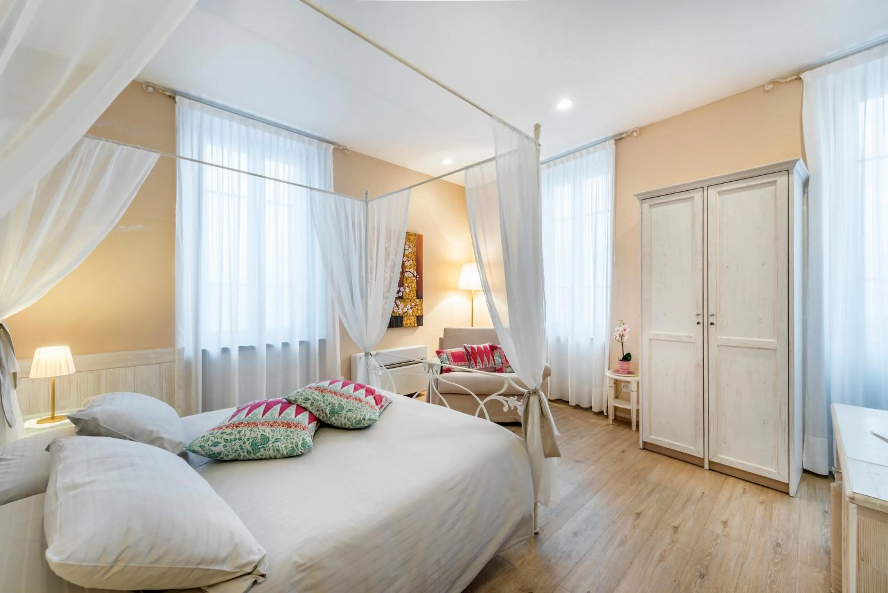 Photo of the whole room, Bed in Albergo Ristorante La Palma