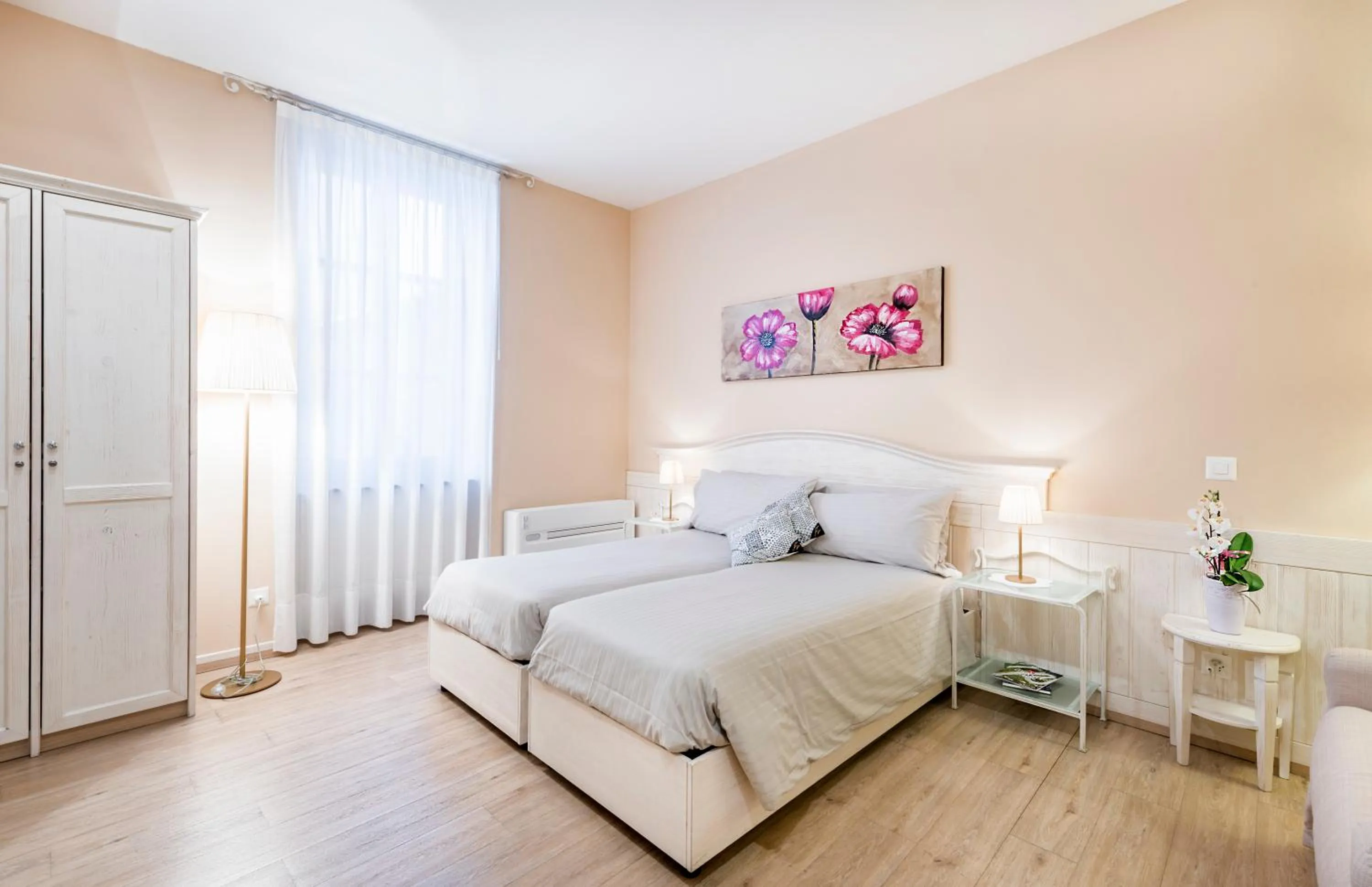 Photo of the whole room, Bed in Albergo Ristorante La Palma