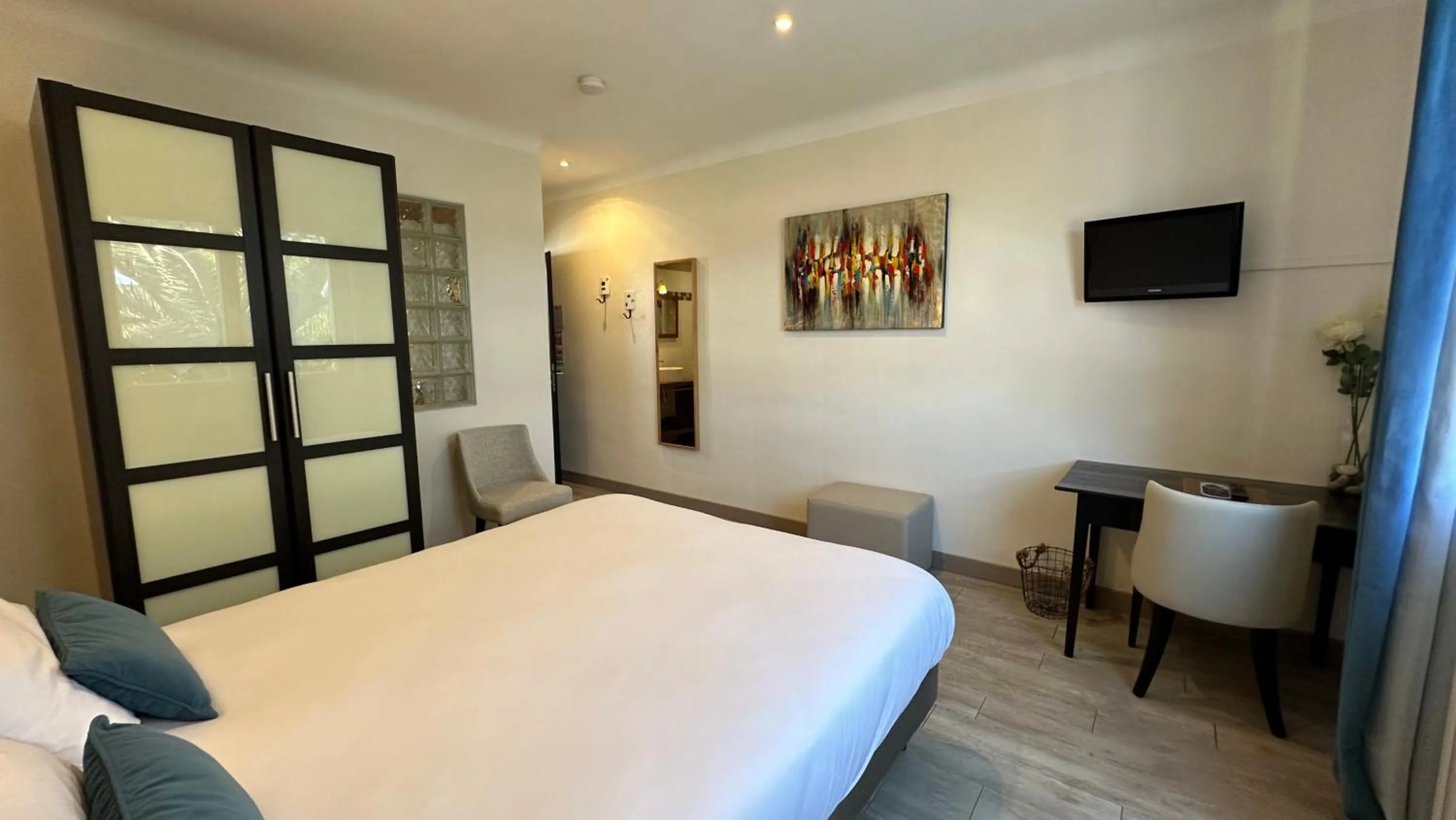 Bed in Hotel Le Goeland