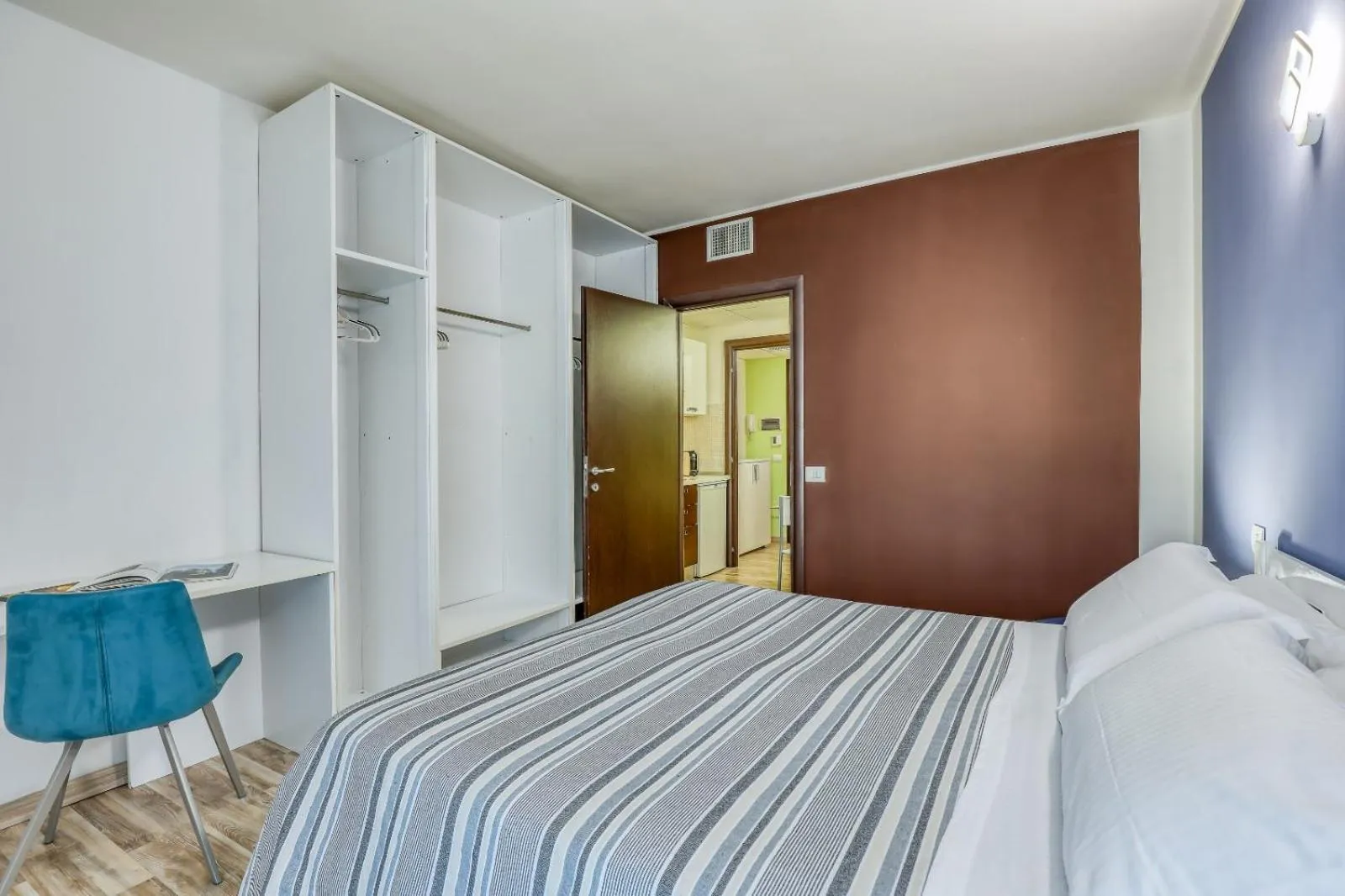 Photo of the whole room, Bed in Asso Residence