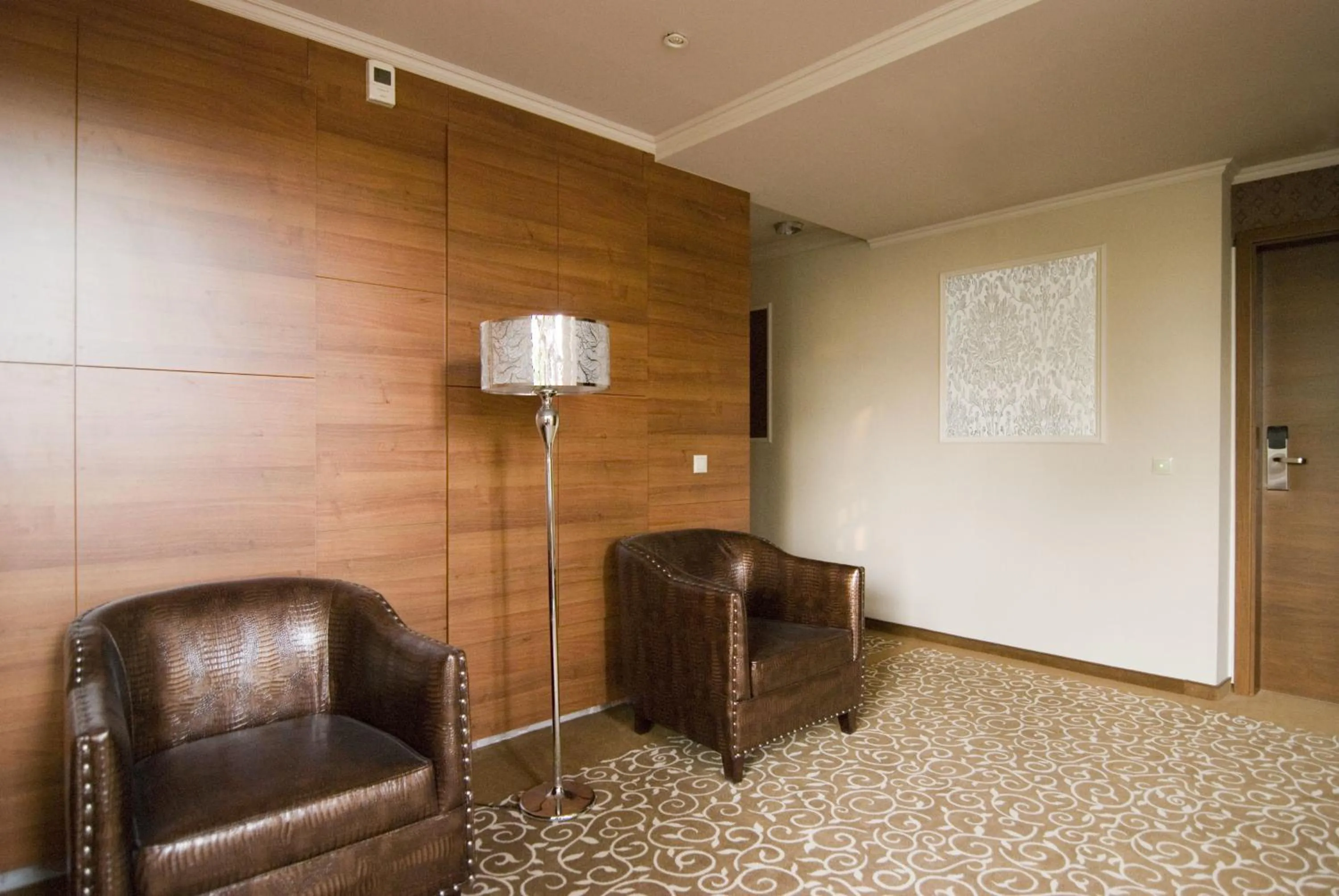 Decorative detail in Golden Ball Club