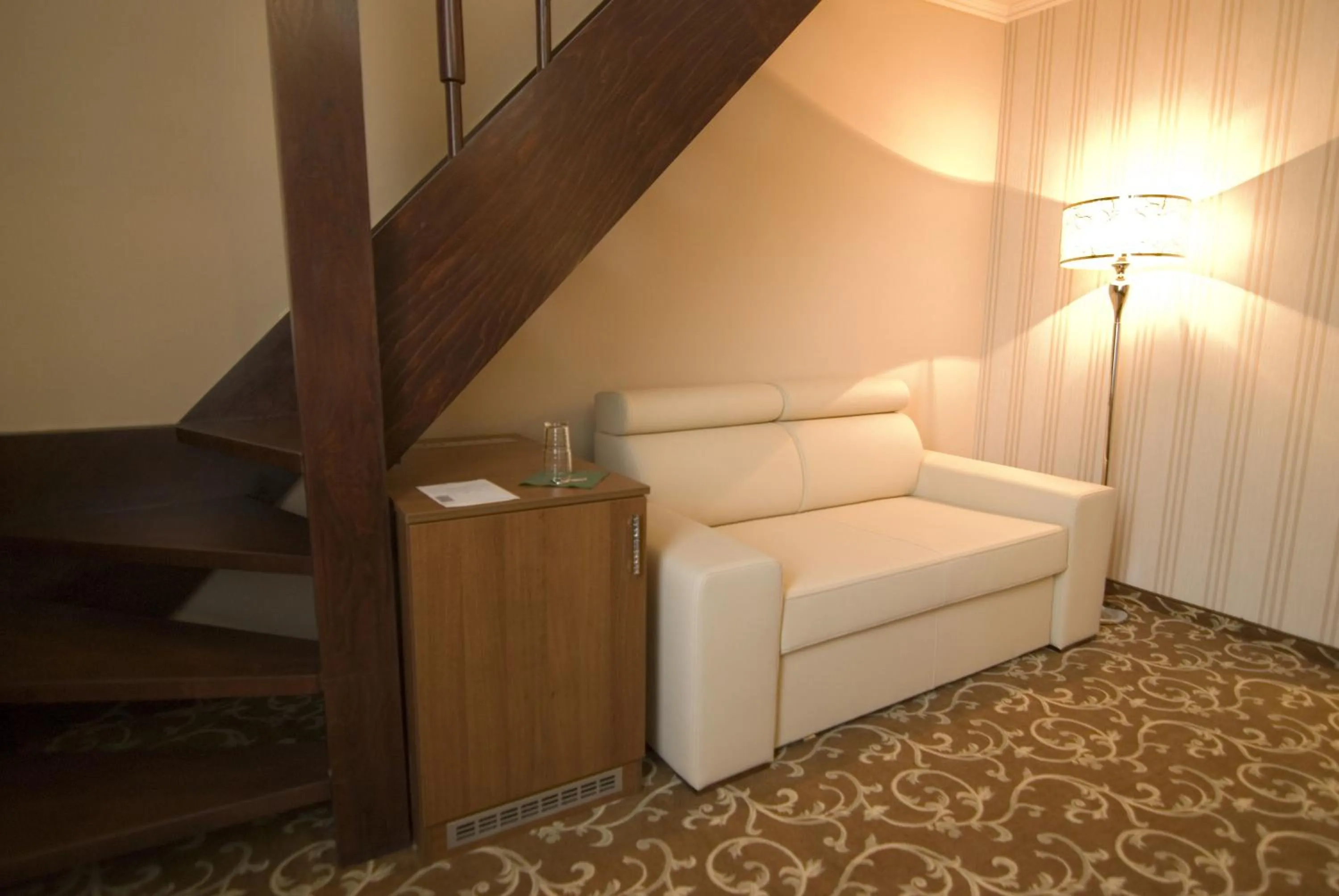 Decorative detail in Golden Ball Club